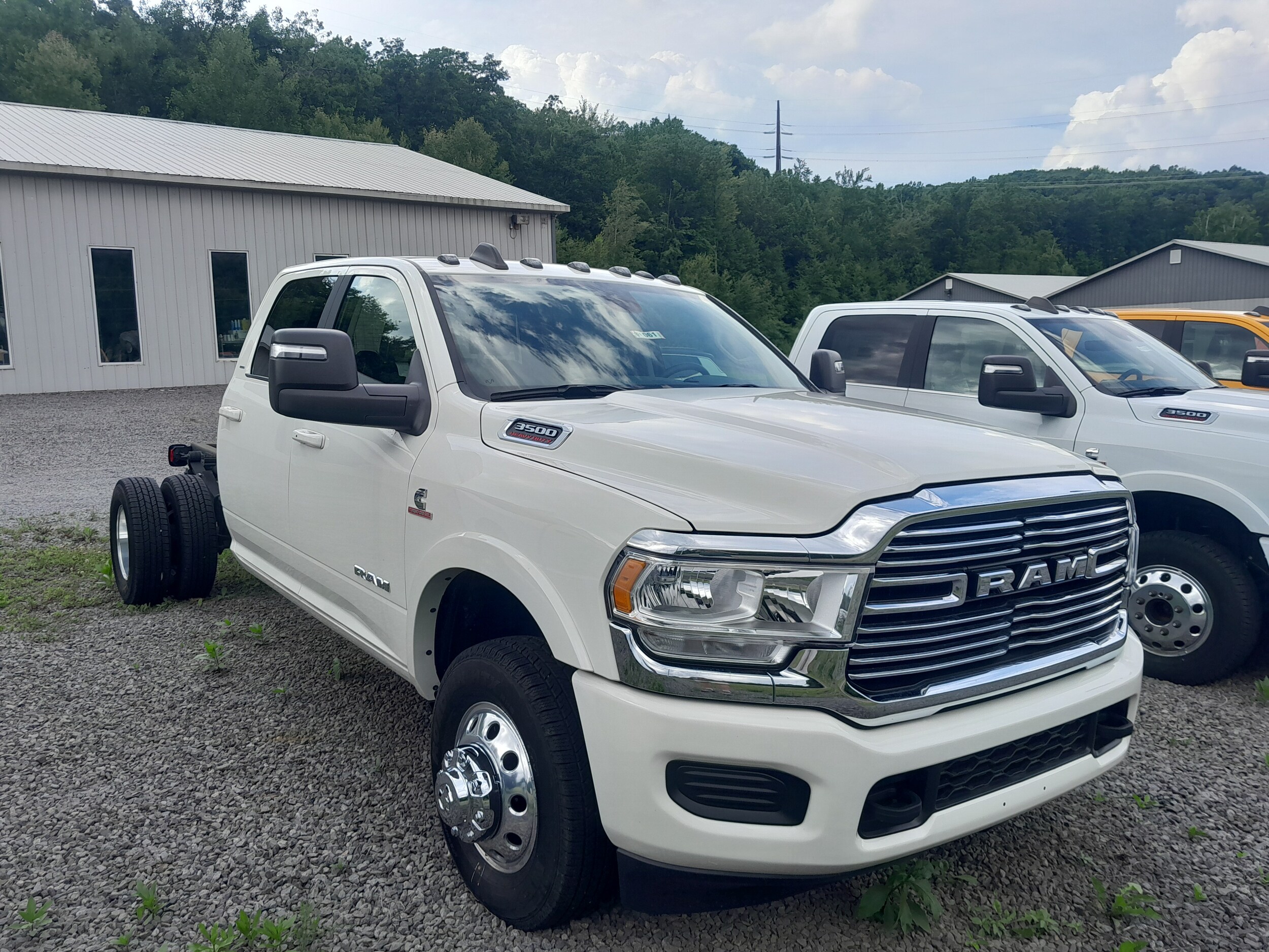 2024 Ram 3500 Laramie photo 3
