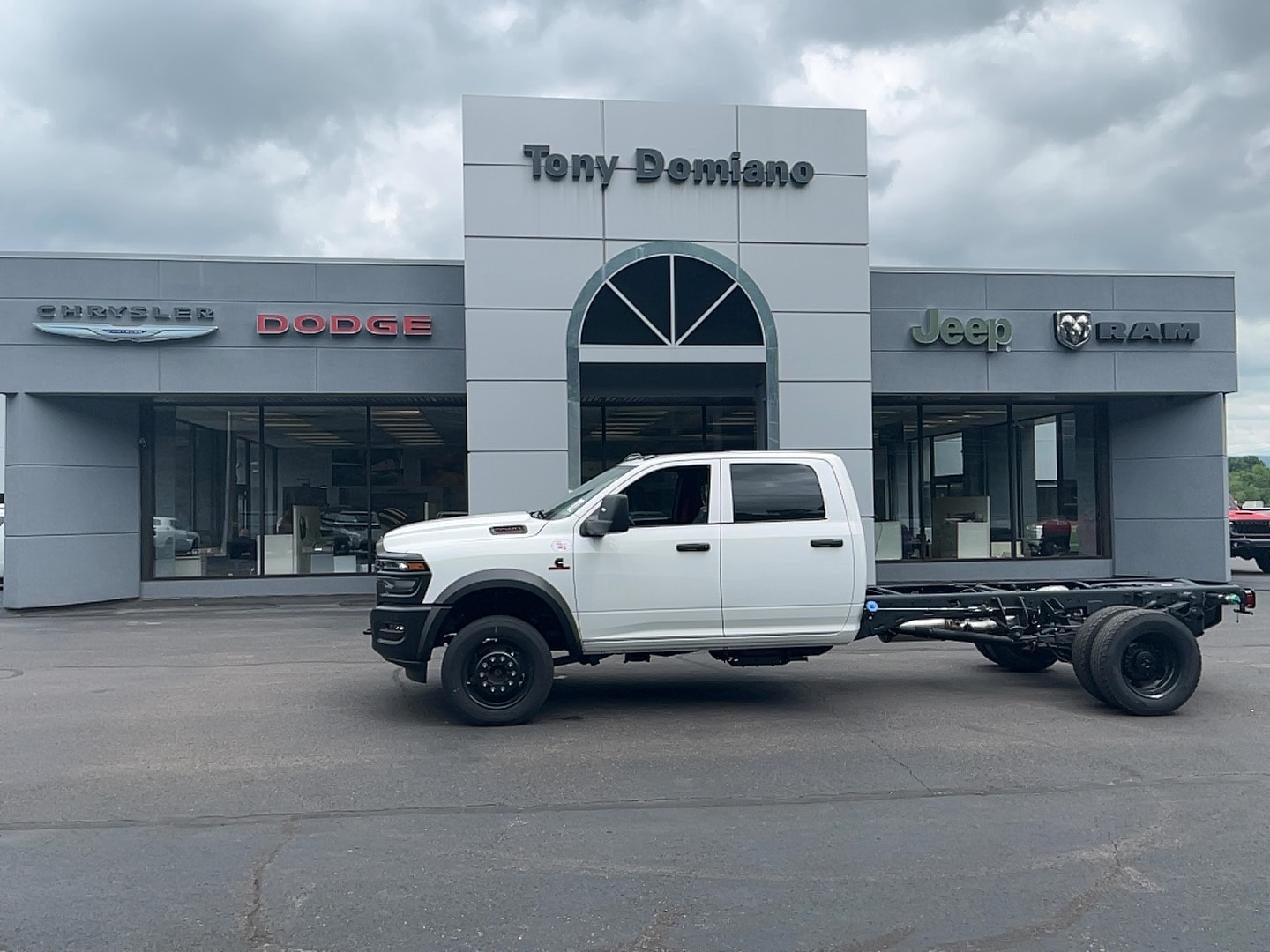 2026 RAM 5500 Big Horn 4X4 Crew Cab DRW 197" WB's photo