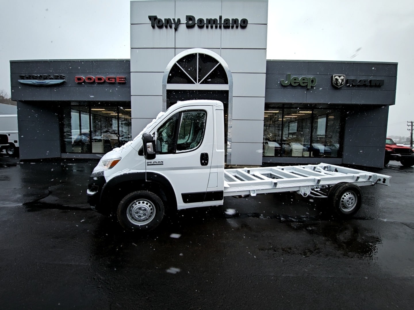 2026 RAM ProMaster Cutaway Tradesman's photo