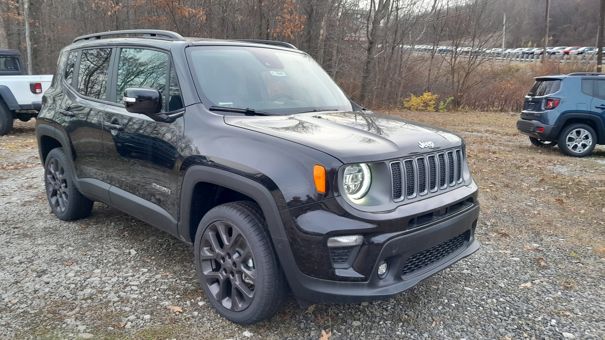2023 Jeep Renegade Limited photo 3