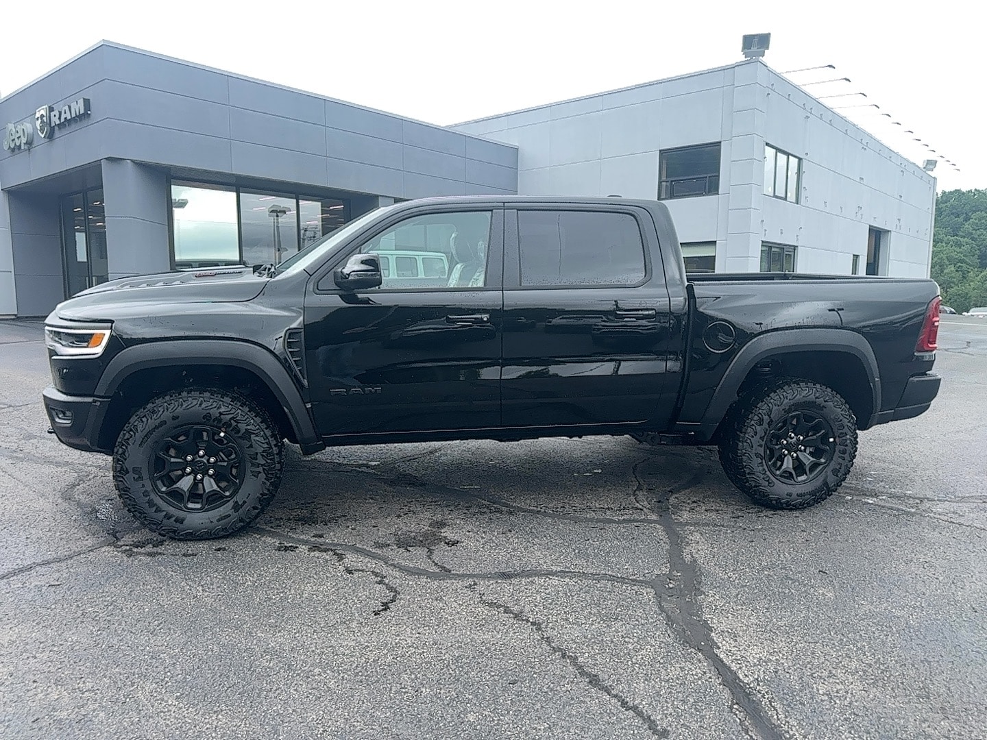2026 RAM 1500 Pickup RHO