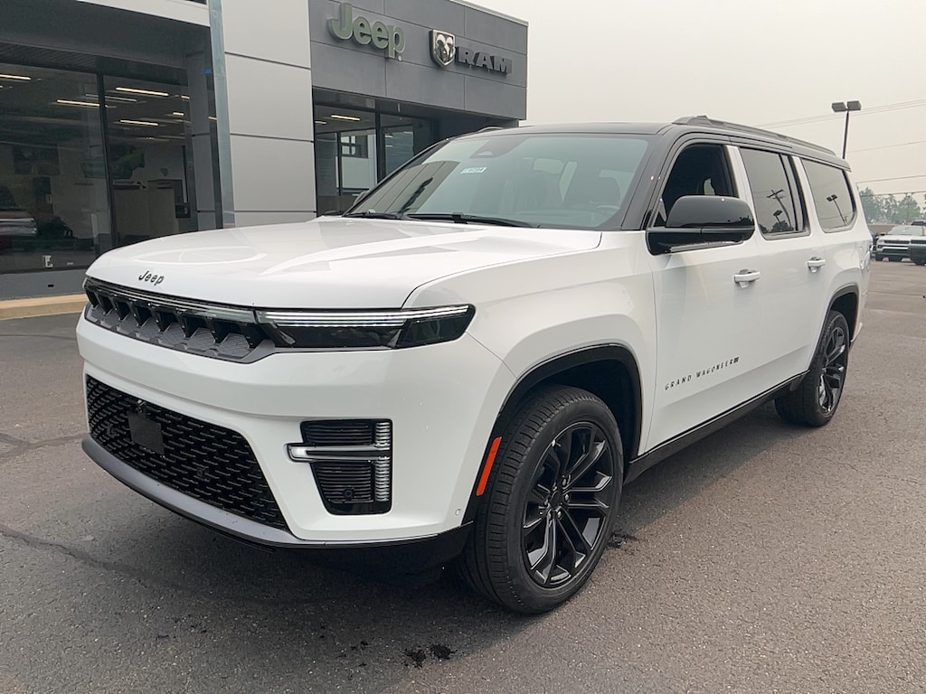 New 2026 Jeep Grand Wagoneer L Summit Sport Utility