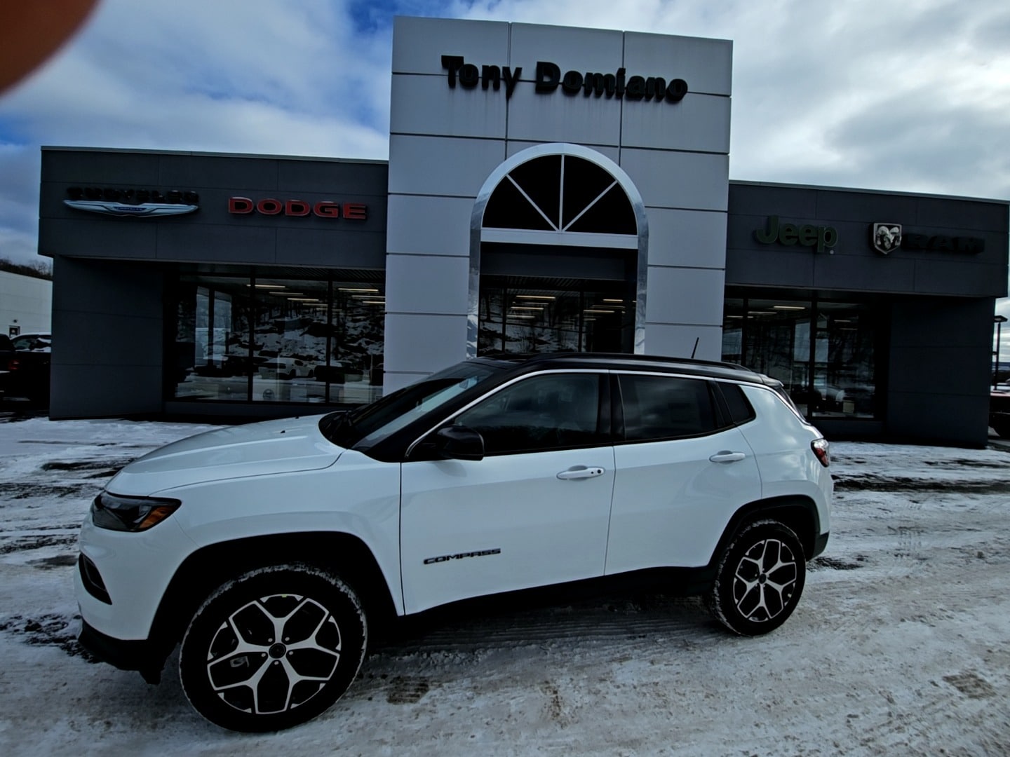 2026 Jeep Compass Limited's photo