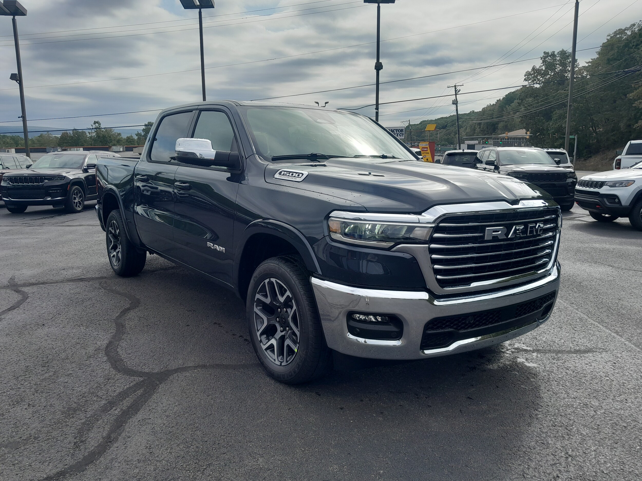2026 Ram 1500 Laramie photo 2