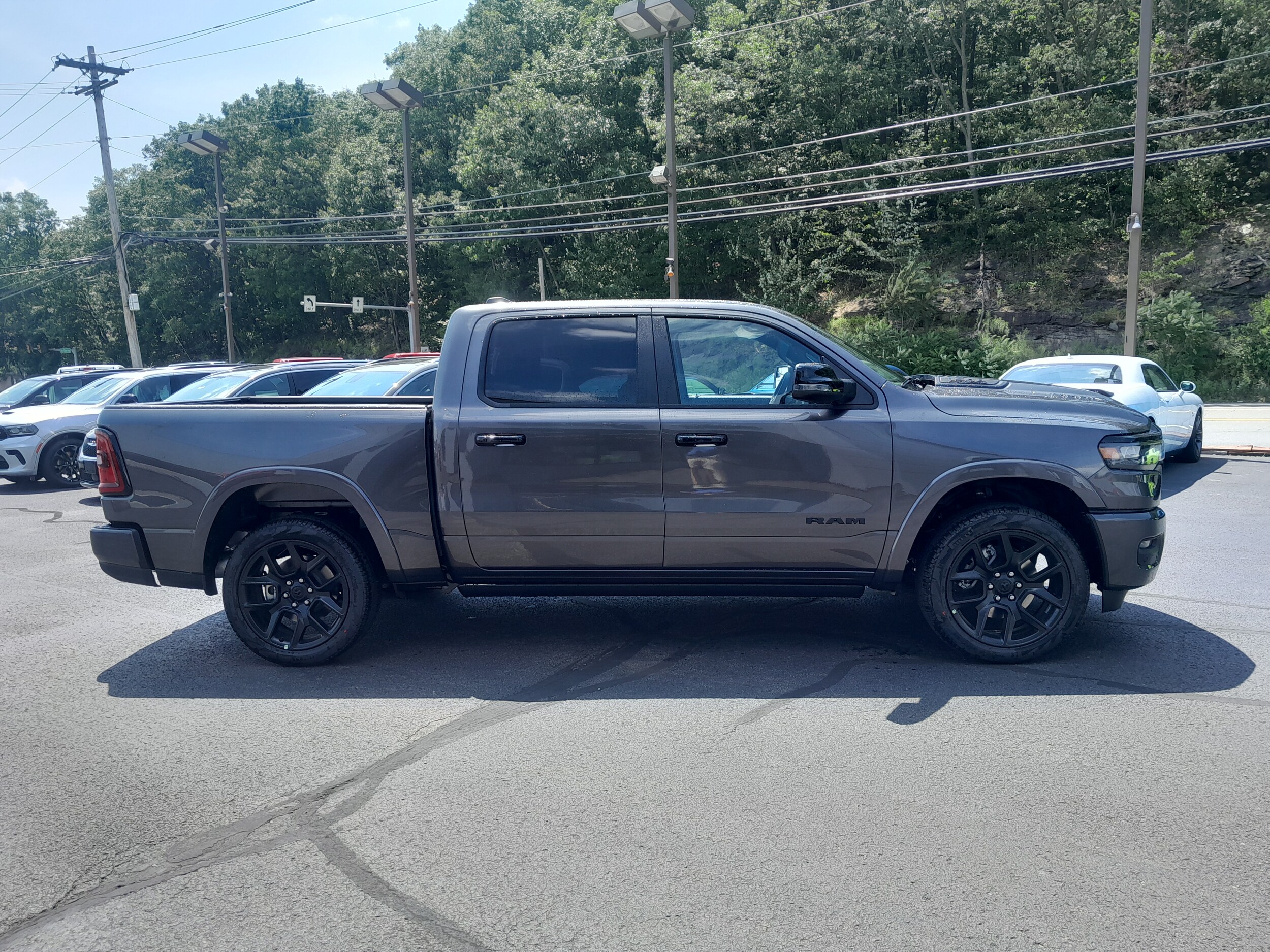 2026 Ram 1500 Laramie photo 4