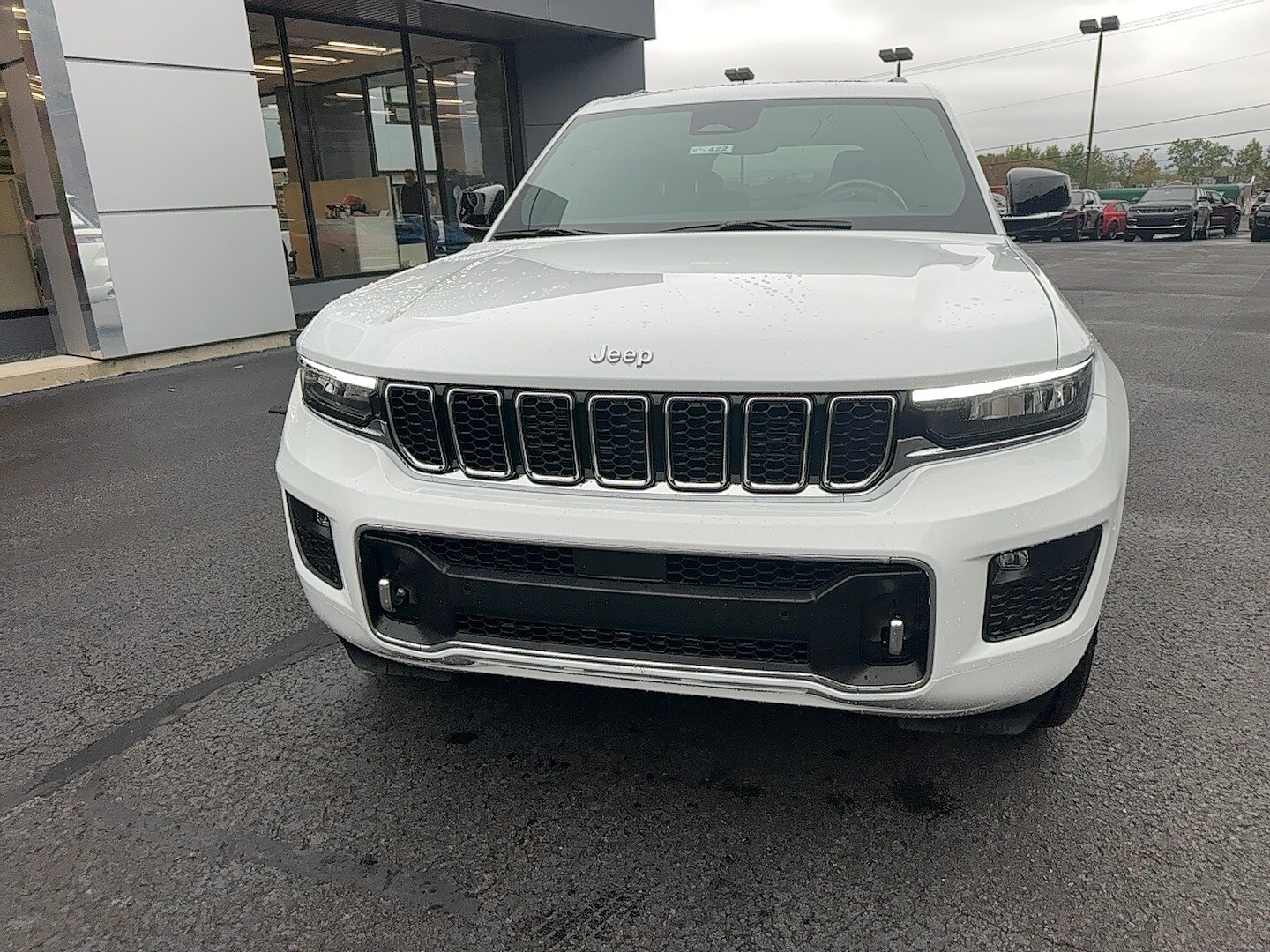 2025 Jeep Grand Cherokee Overland Sport photo 3