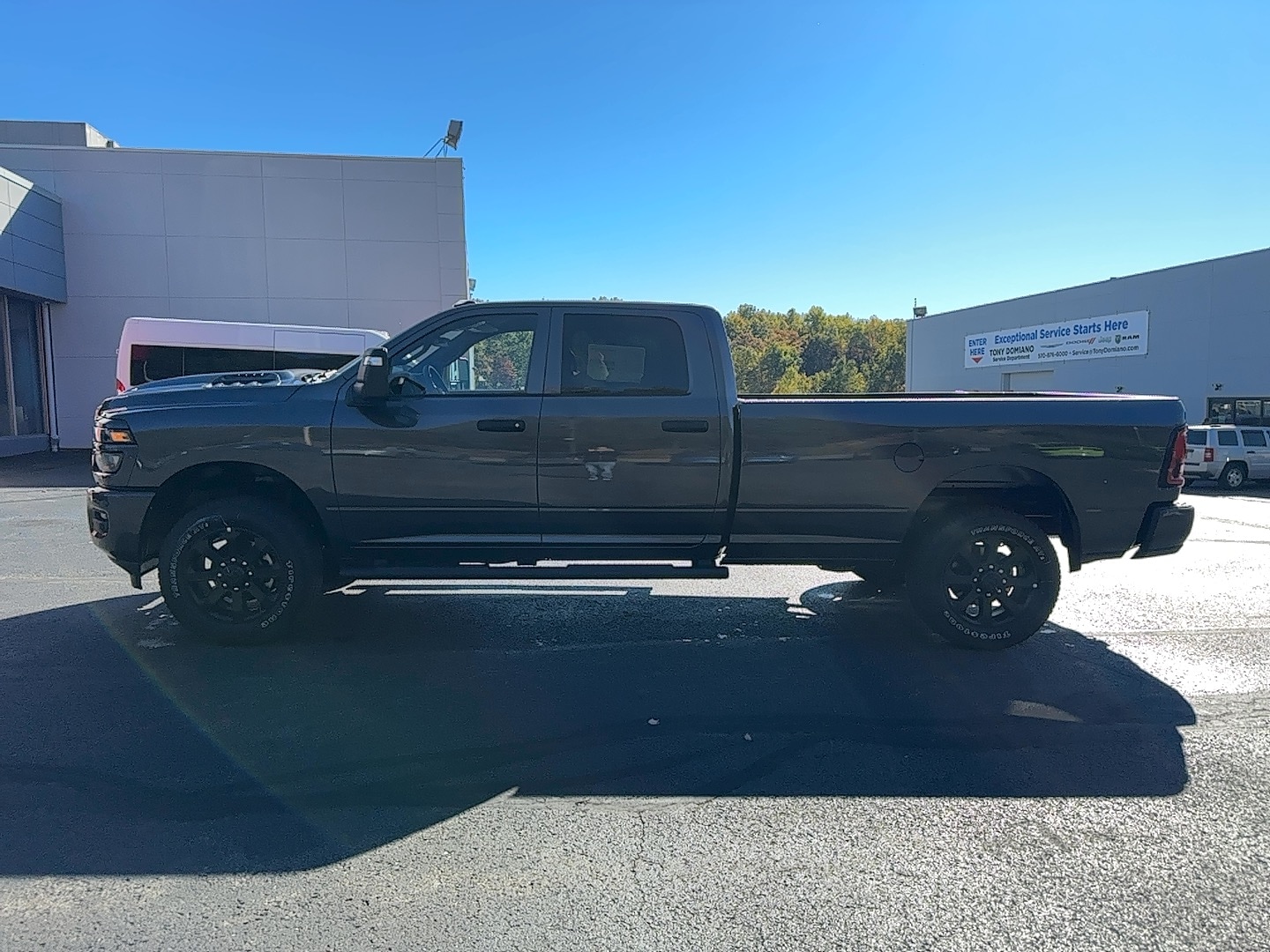 2026 RAM Ram 2500 Pickup Tradesman/Black Express's photo