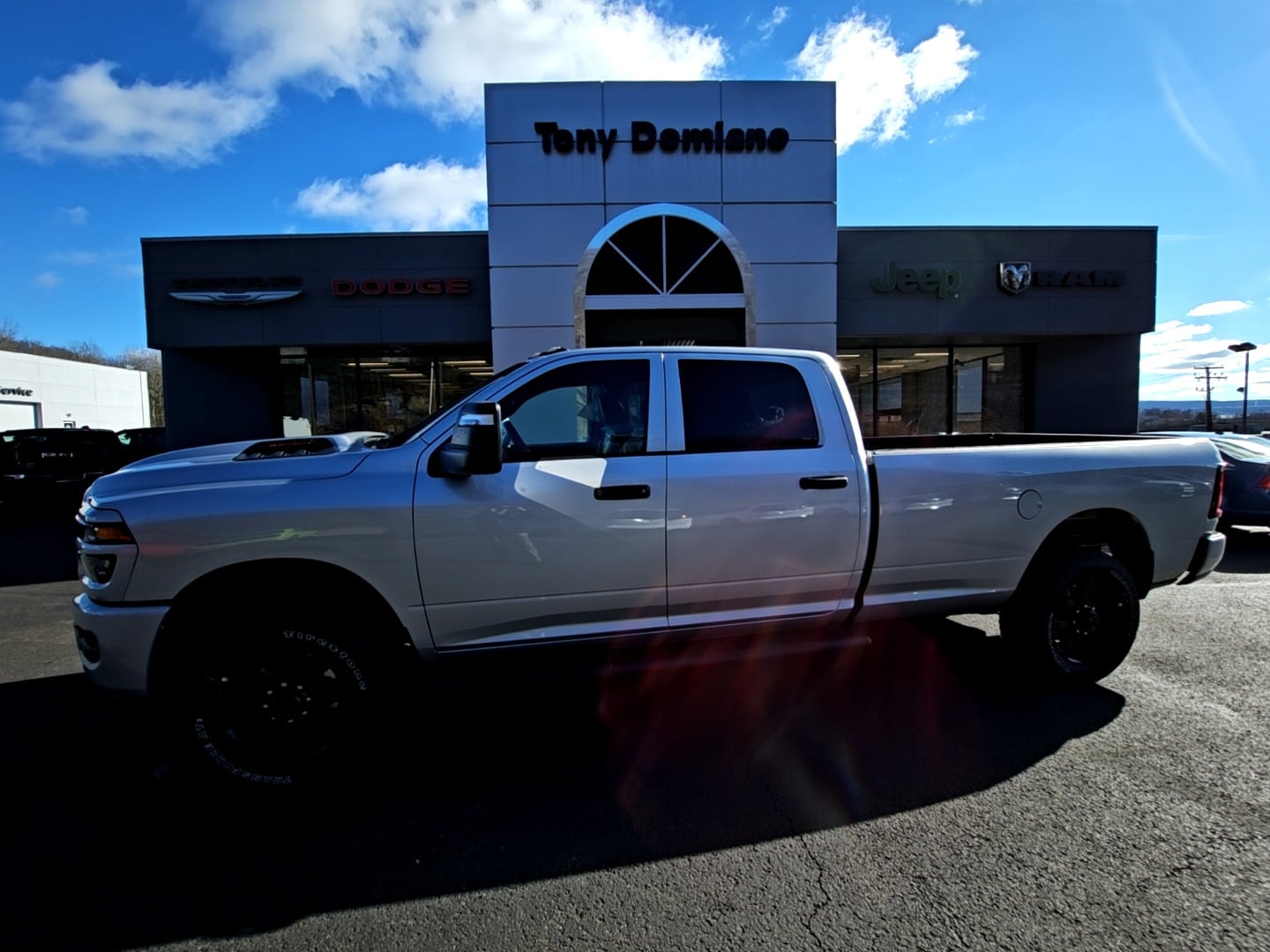 2026 RAM Ram 2500 Pickup Tradesman/Black Express's photo