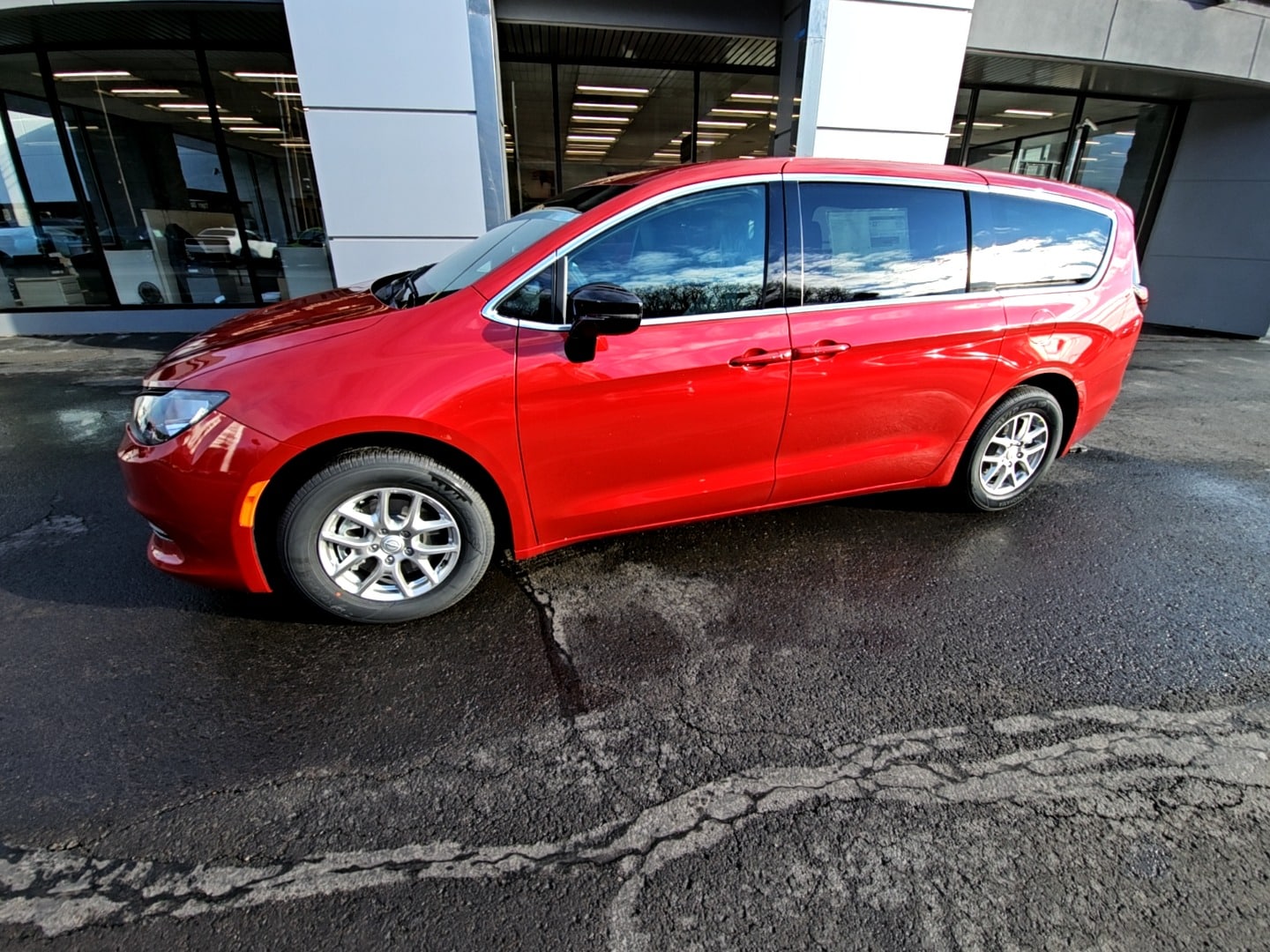 2026 Chrysler Voyager LX's photo