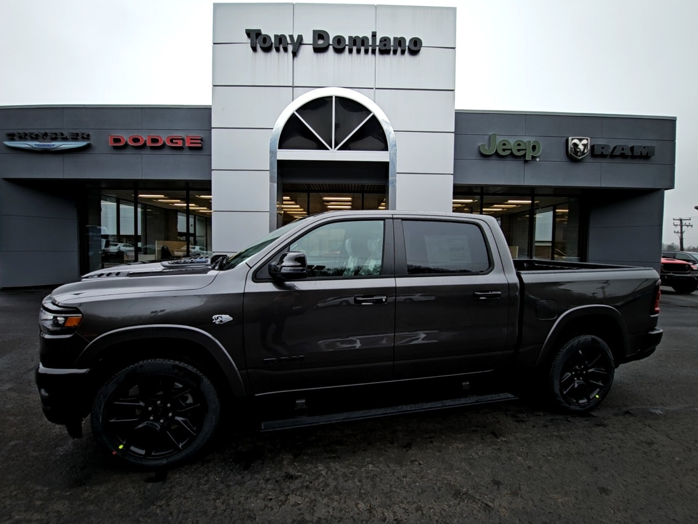 2026 RAM Ram 1500 Pickup Laramie's photo