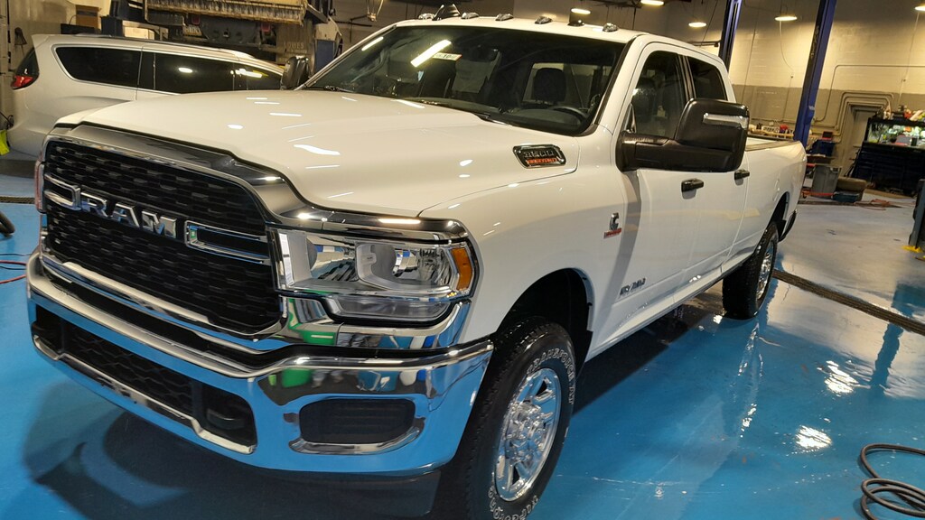 2024 Ram 3500 BIG HORN CREW CAB 4X4 8' BOX For Sale Binghamton NY