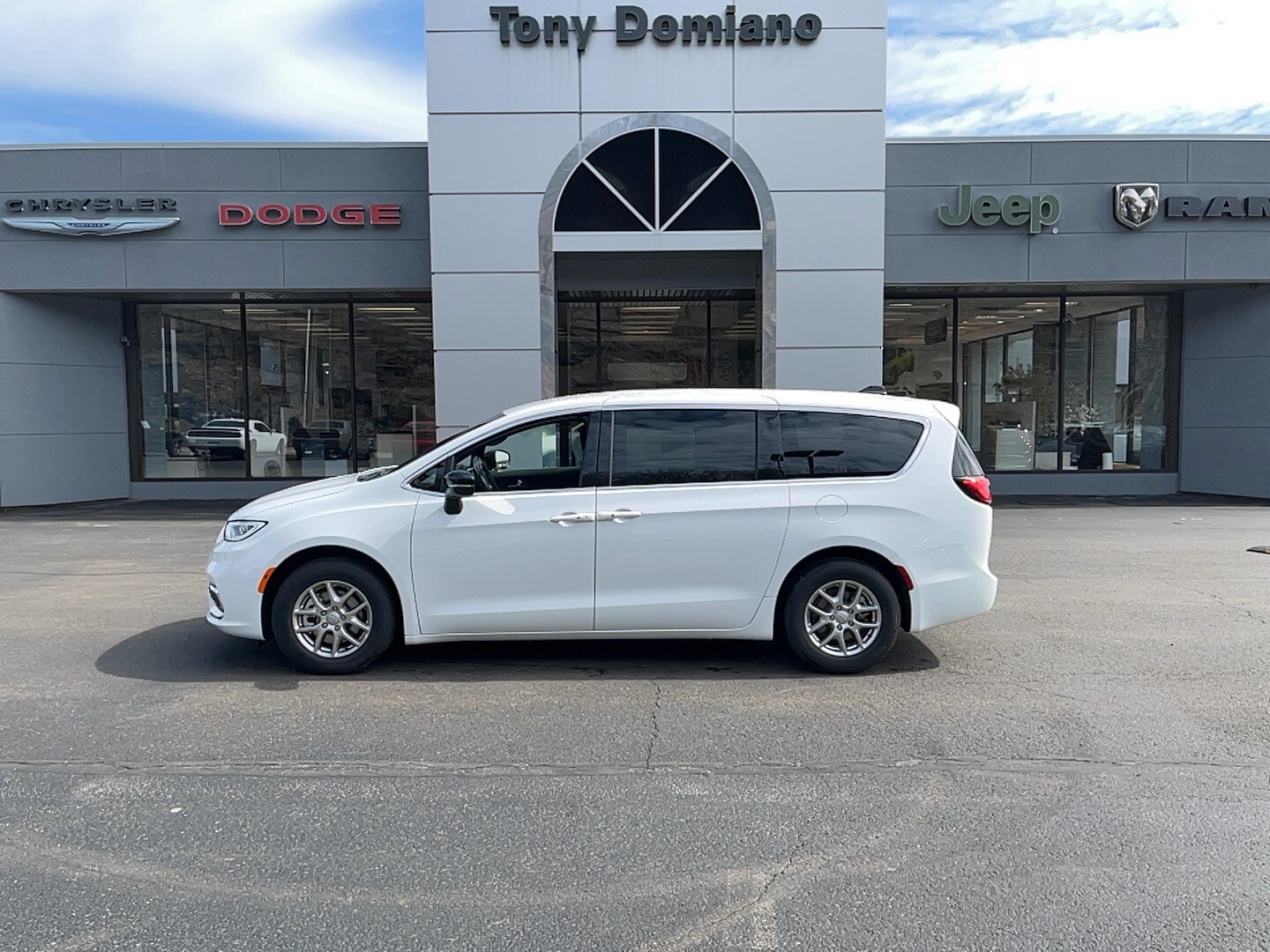 2026 Chrysler Pacifica