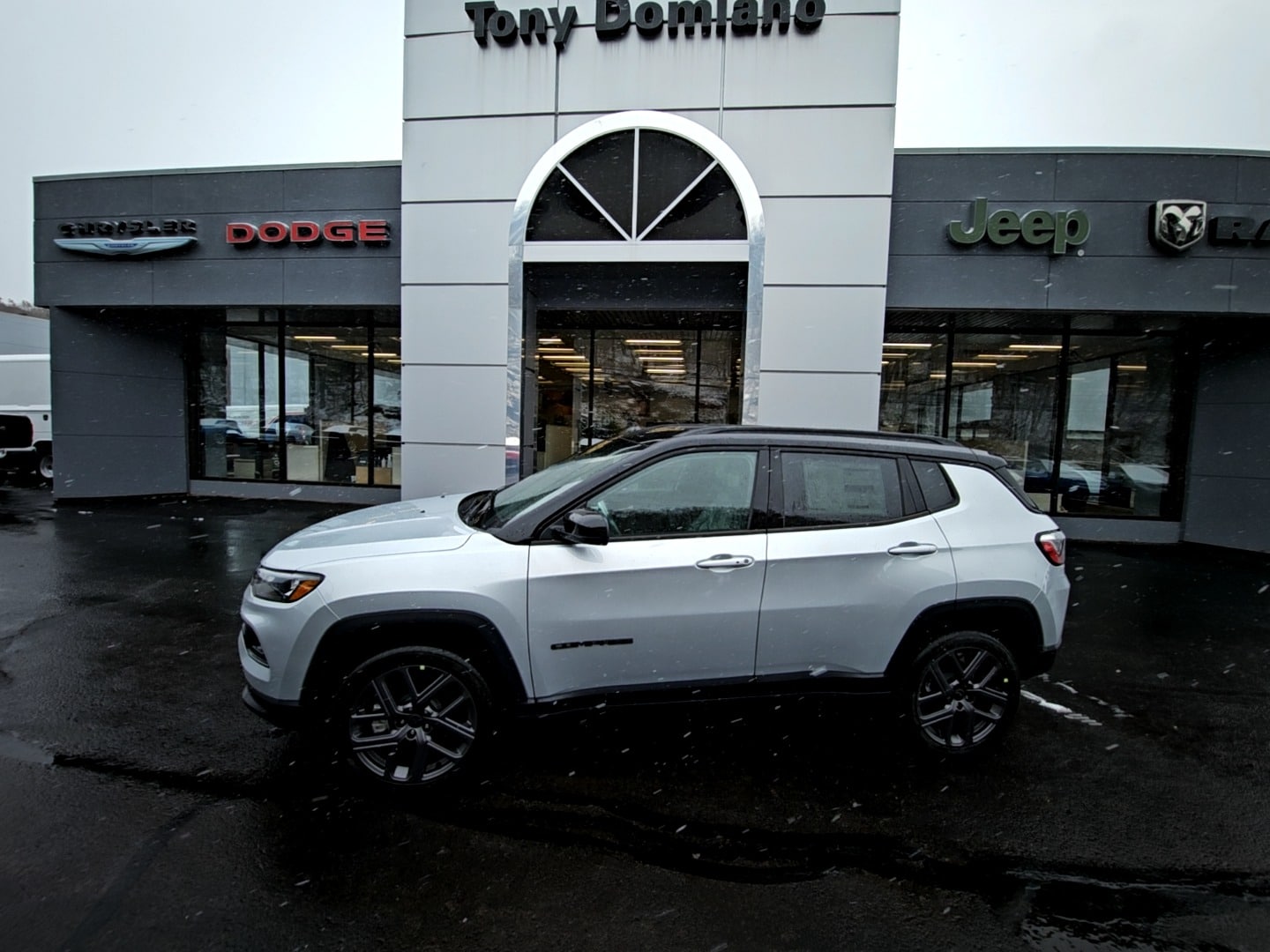 2026 Jeep Compass Limited Altitude's photo