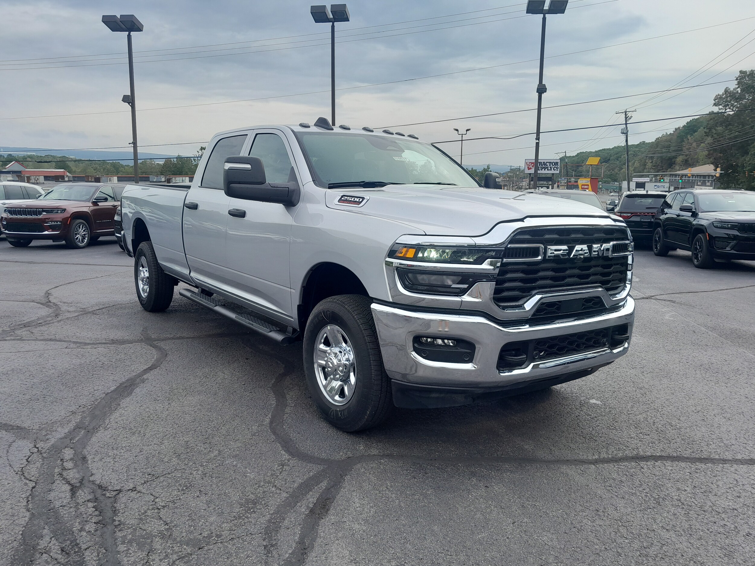 2026 Ram 2500 Tradesman photo 3