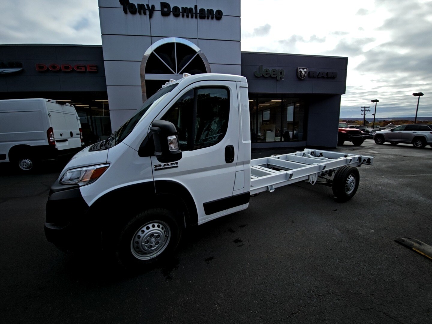 2026 Ram ProMaster 3500 Cutaway photo 4