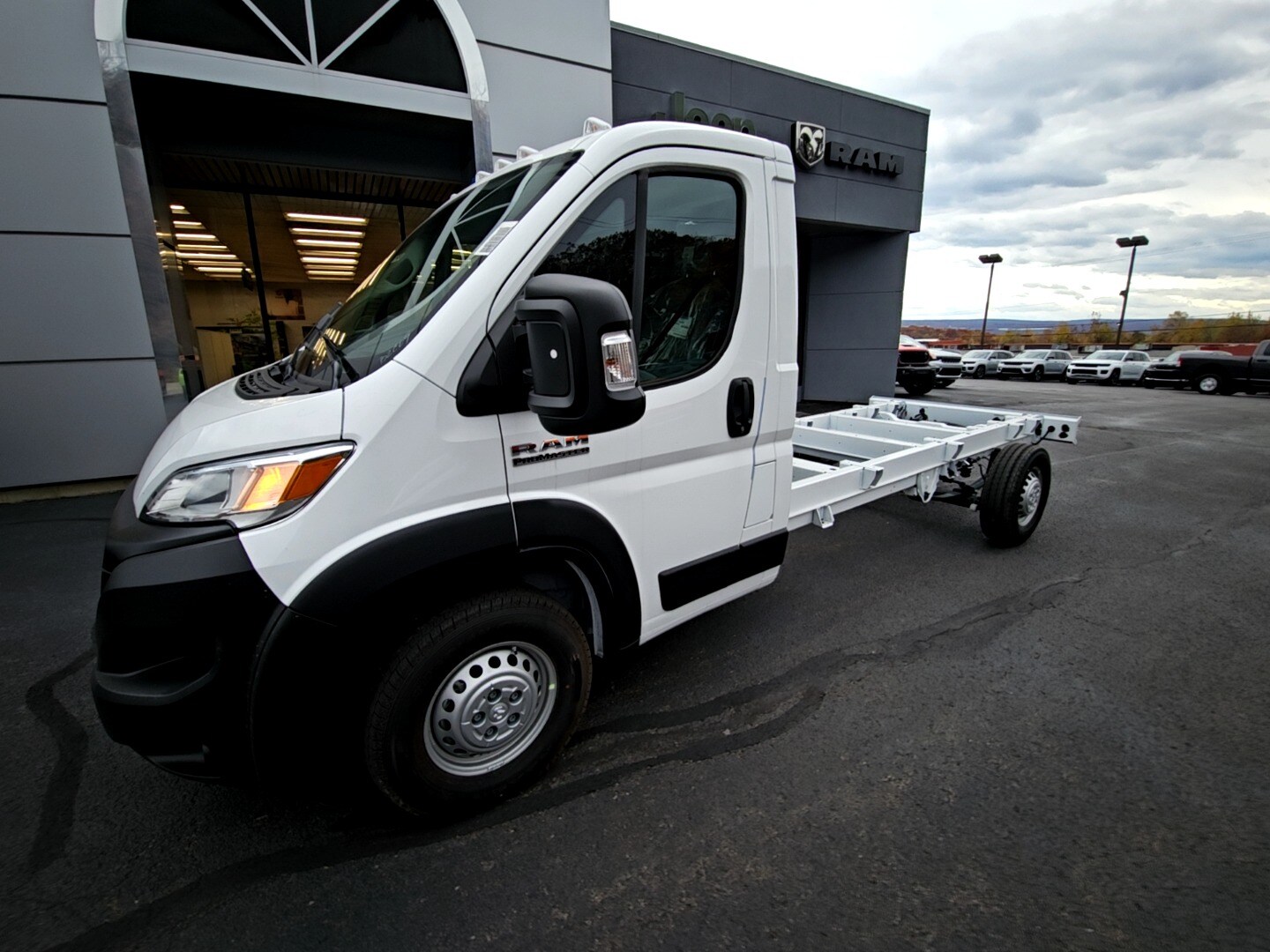 2026 Ram ProMaster 3500 Cutaway photo 2