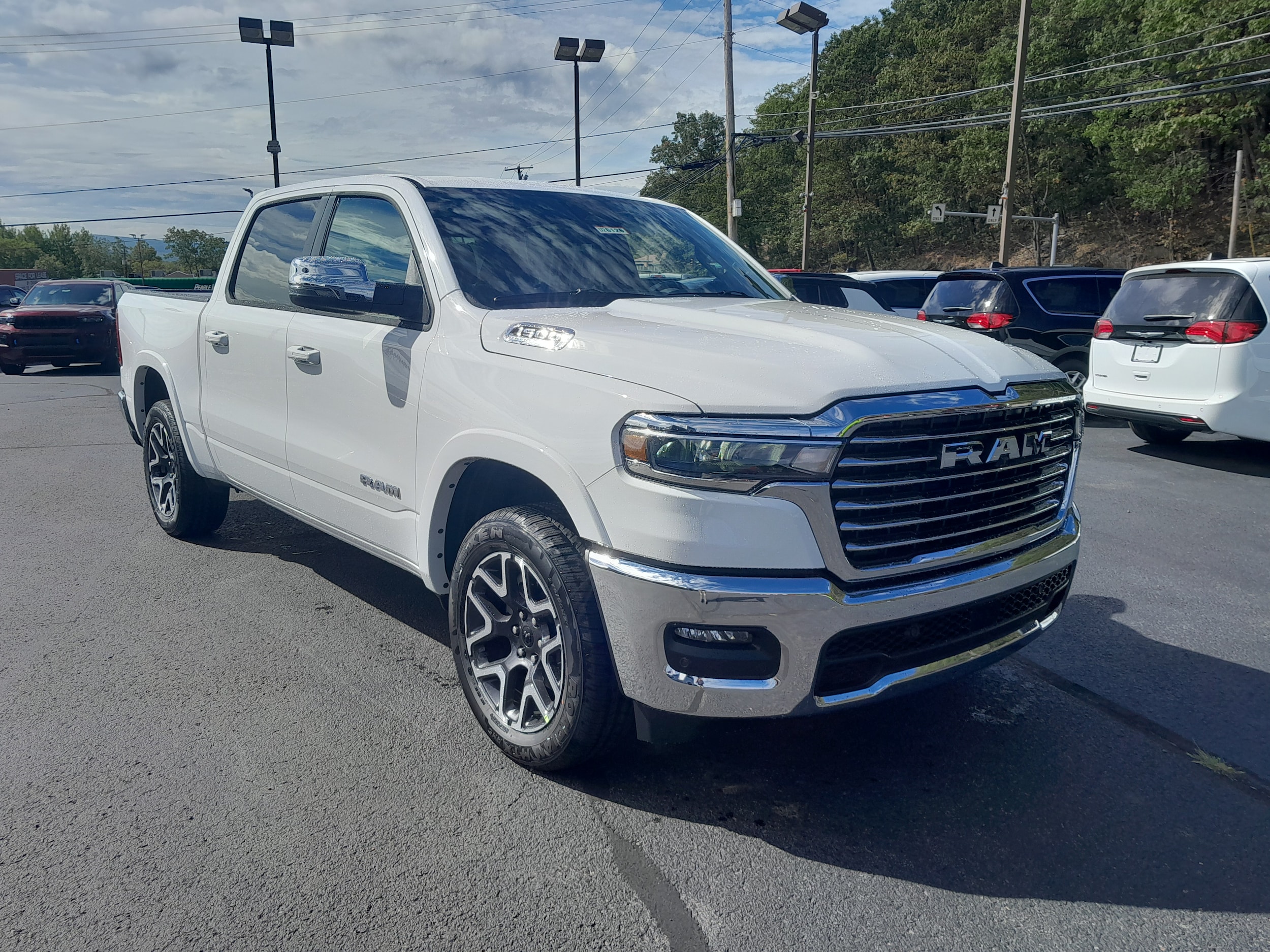 2026 RAM Ram 1500 Pickup Laramie's photo