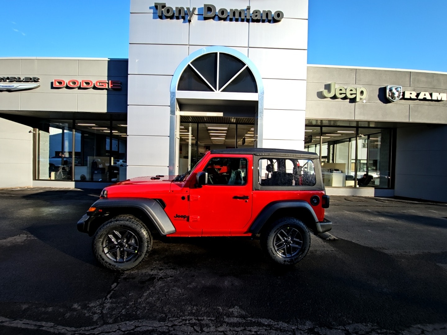 2026 Jeep Wrangler Sport's photo