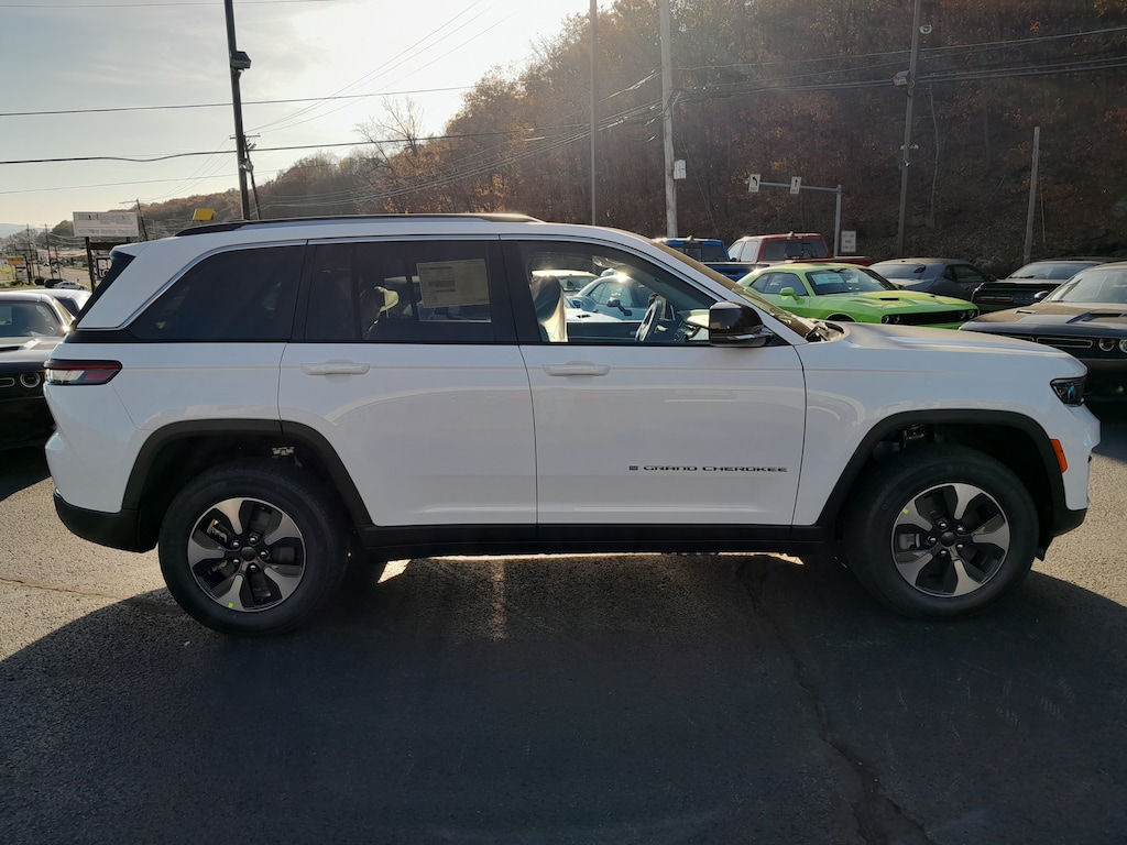 New 2024 Jeep Grand Cherokee For Sale Canandaigua NY