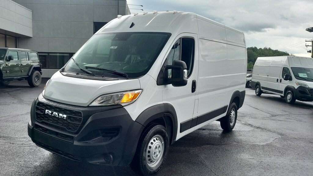 2024 Ram ProMaster PROMASTER 1500 TRADESMAN CARGO VAN HIGH ROOF 136
