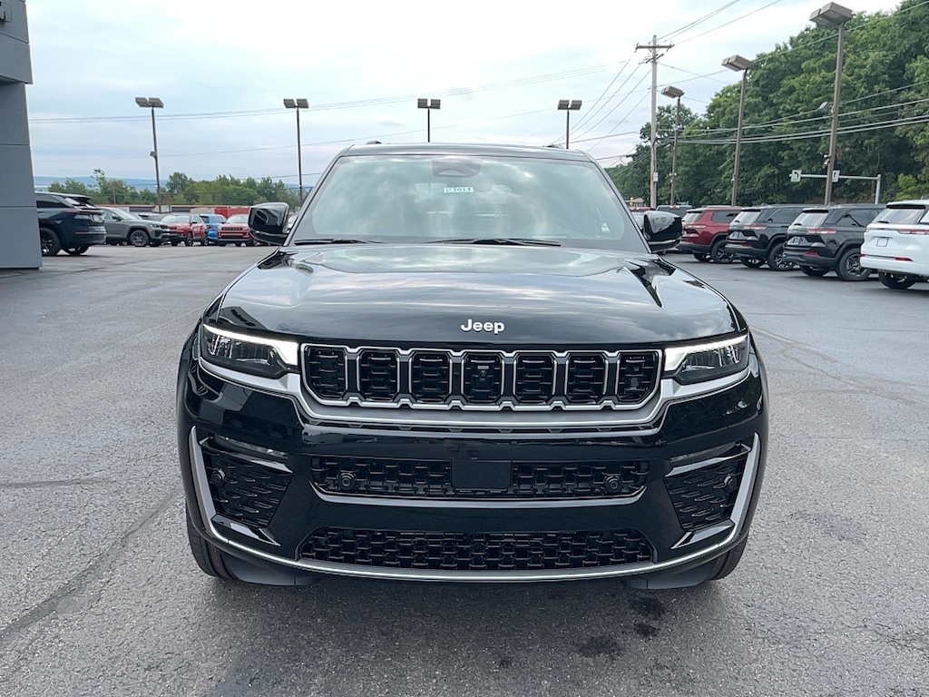 New 2027 Jeep Grand Cherokee Summit Sport Utility