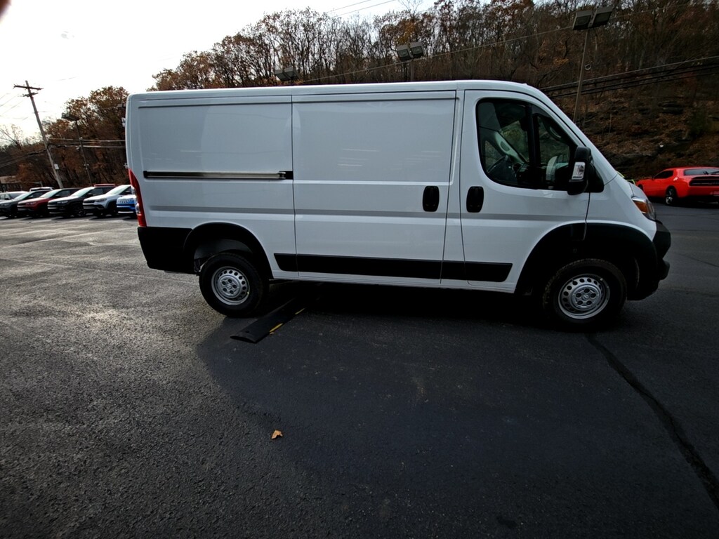 New 2026 Ram ProMaster Low Roof Cargo Van