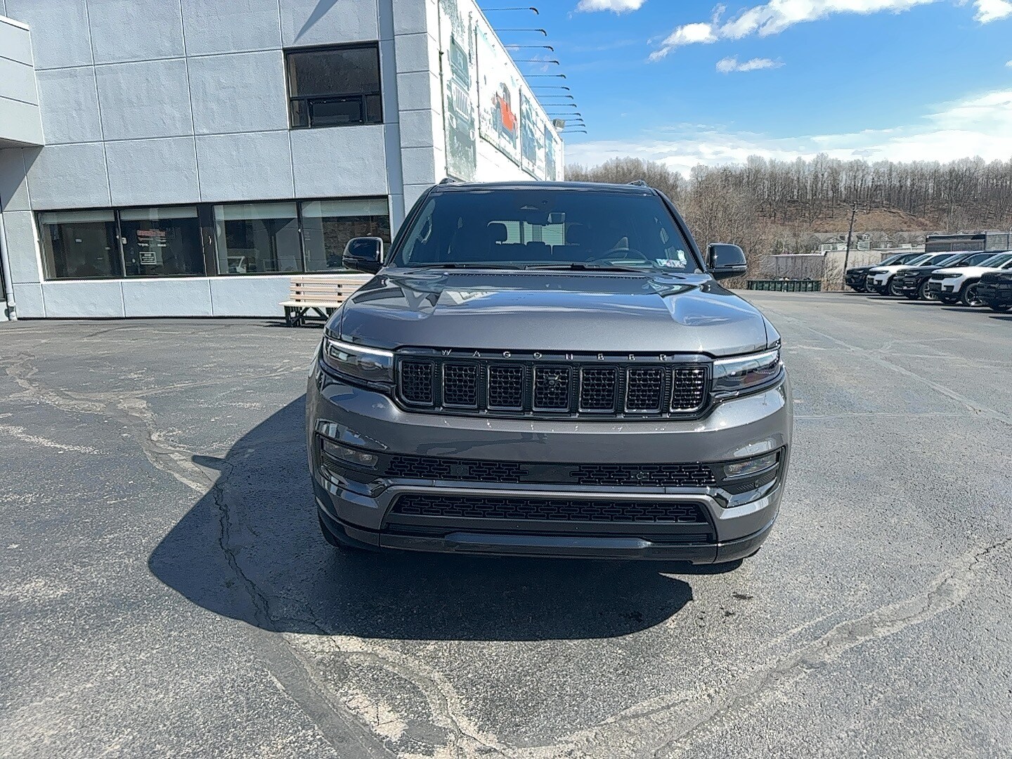 2024 Jeep Grand Wagoneer L II photo 2