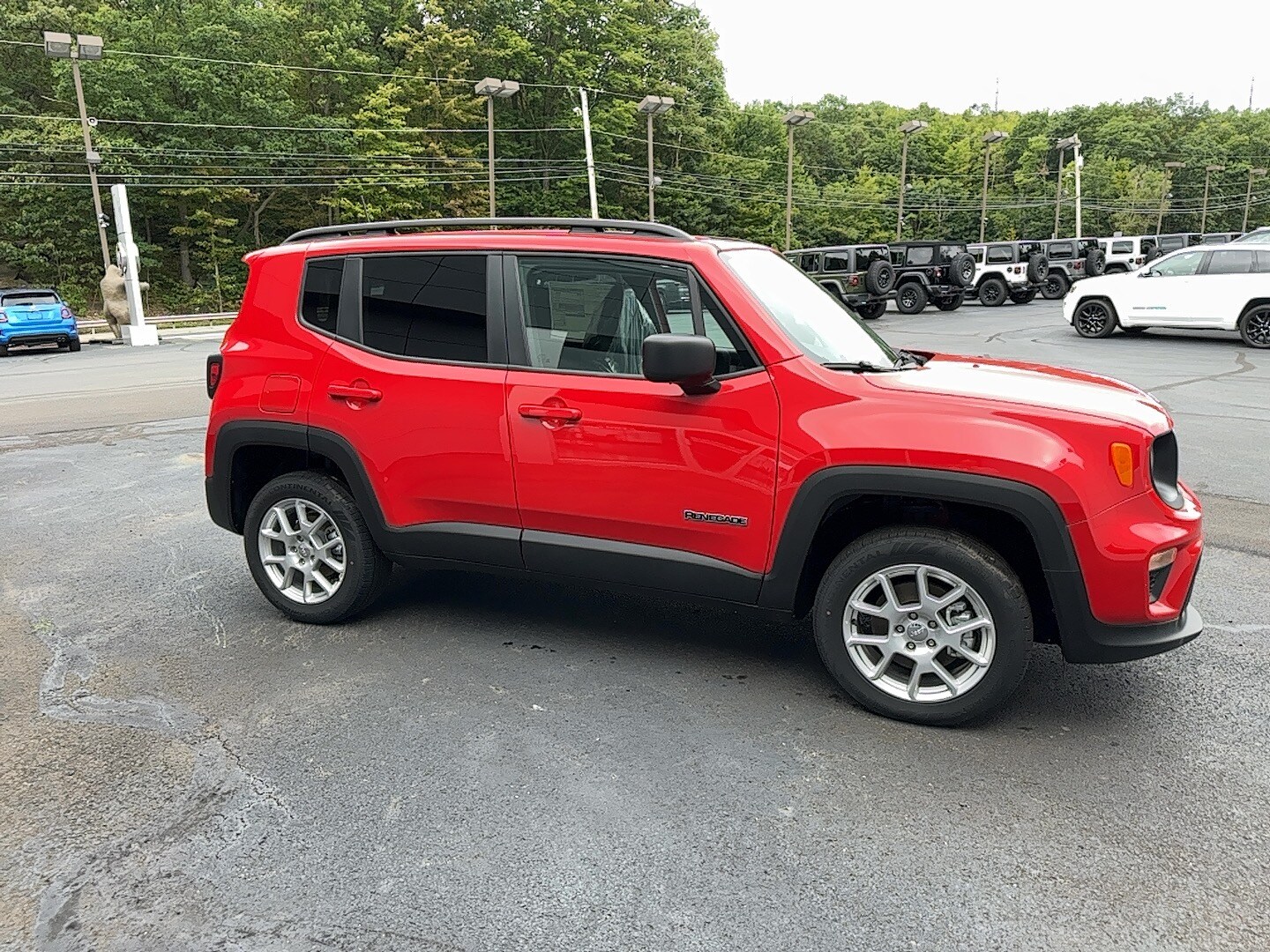 2023 Jeep Renegade Latitude Upland photo 3