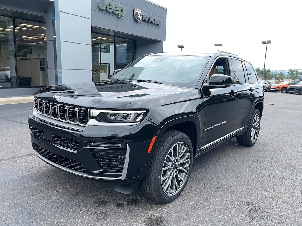 New 2027 Jeep Grand Cherokee Summit Sport Utility