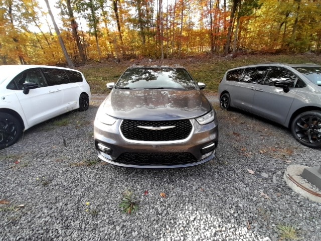 Used 2023 Chrysler Pacifica Hybrid Pinnacle with VIN 2C4RC1N79PR576132 for sale in Scranton, PA
