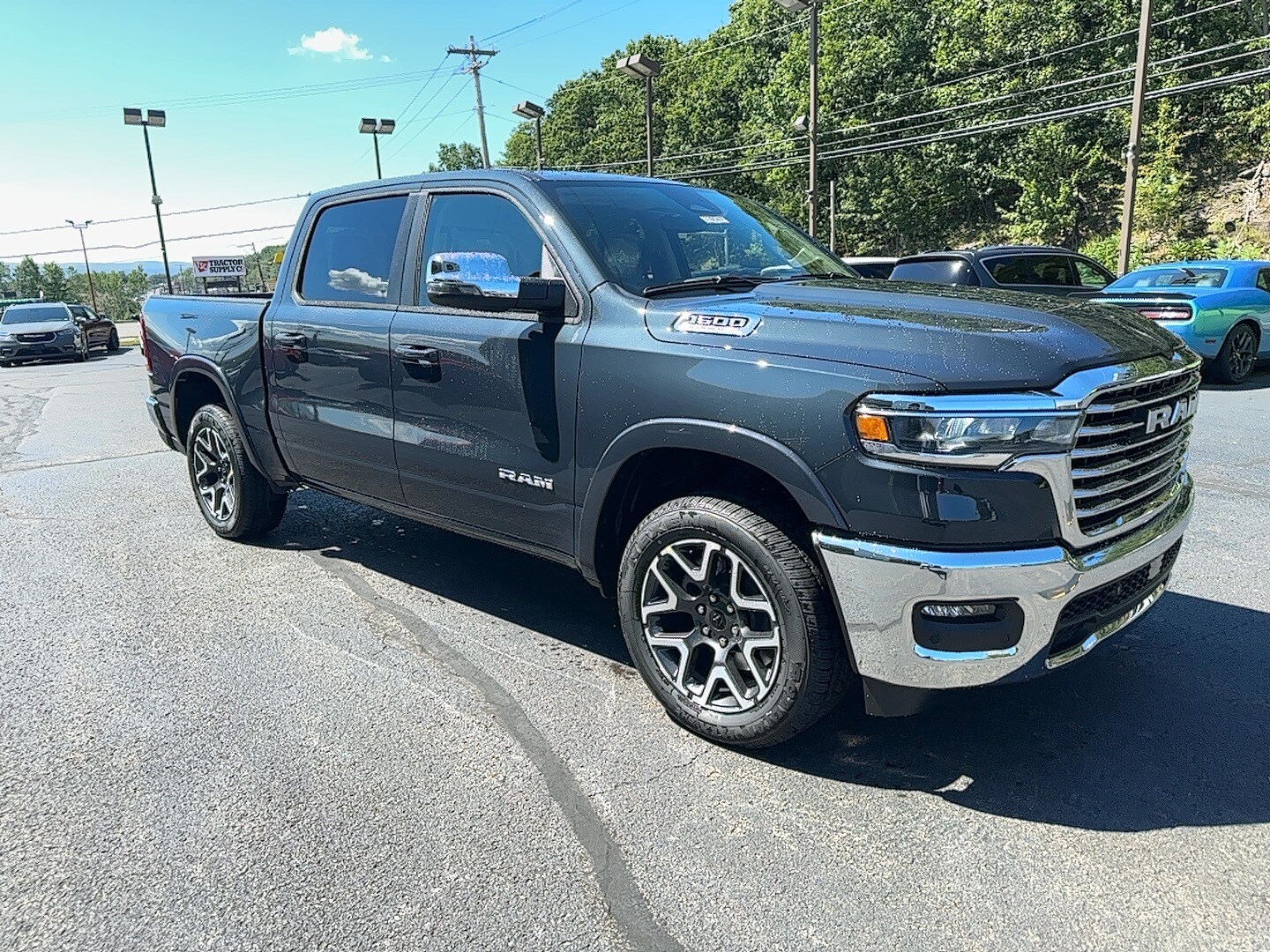 2026 Ram 1500 Laramie photo 3