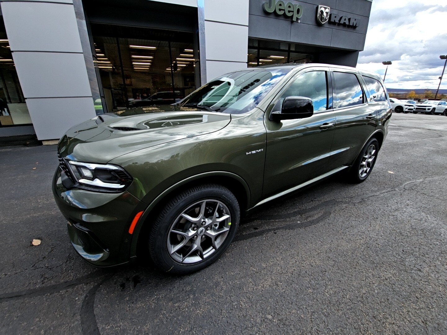 2026 Dodge Durango GT Sport photo 2