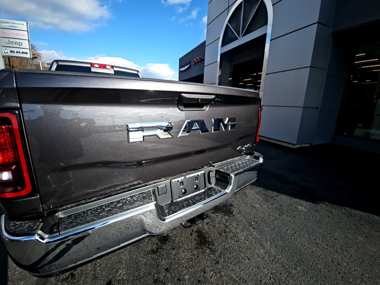 2026 RAM 2500 Tradesman - Photo 8