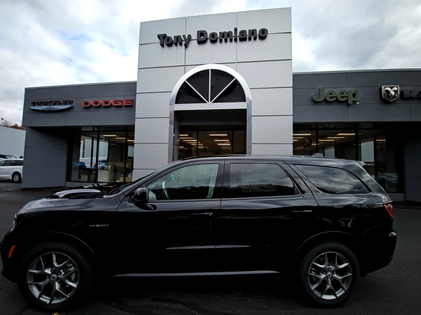 2026 Dodge Durango GT HEMI V8's photo