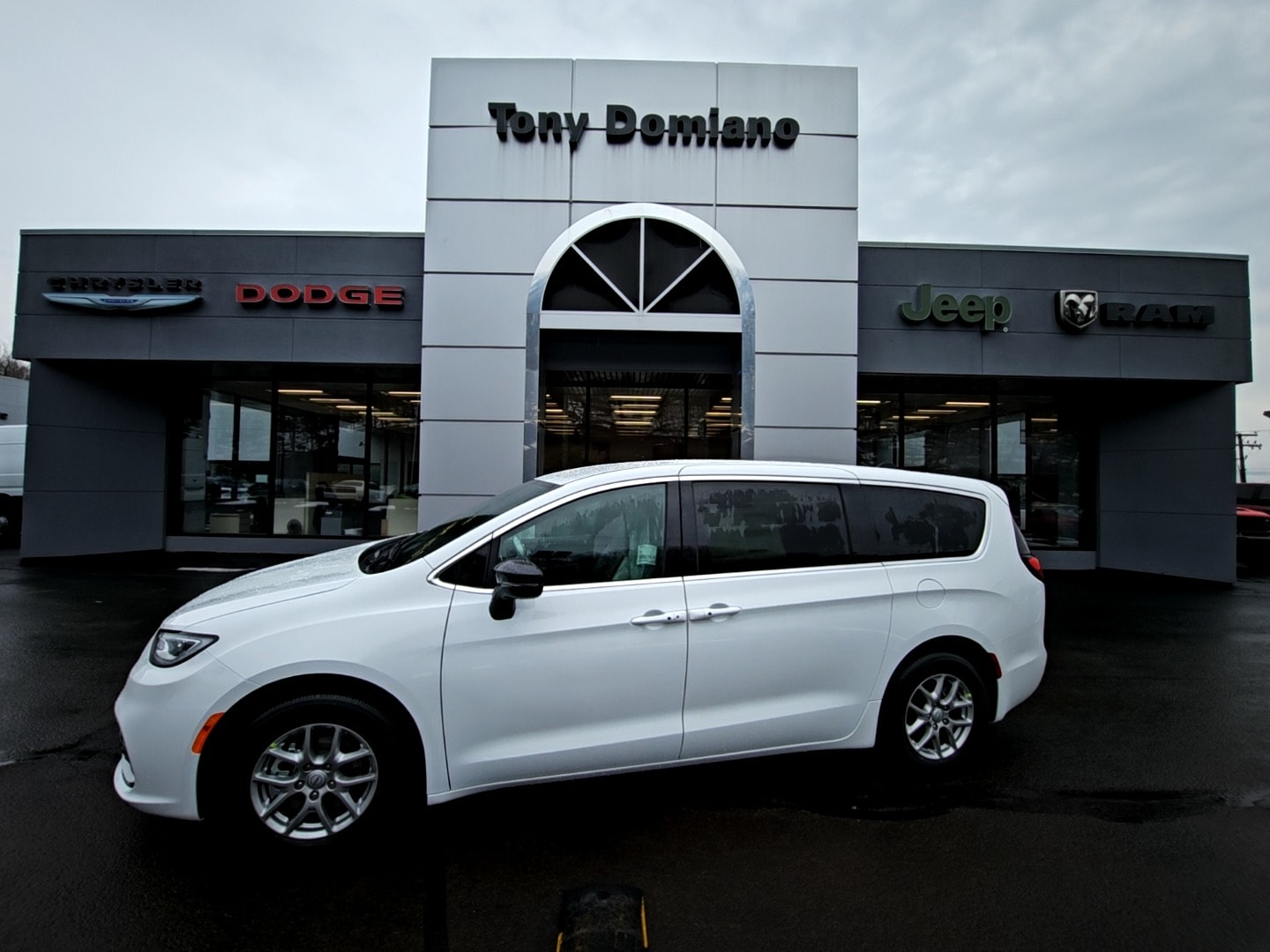 2026 Chrysler Pacifica