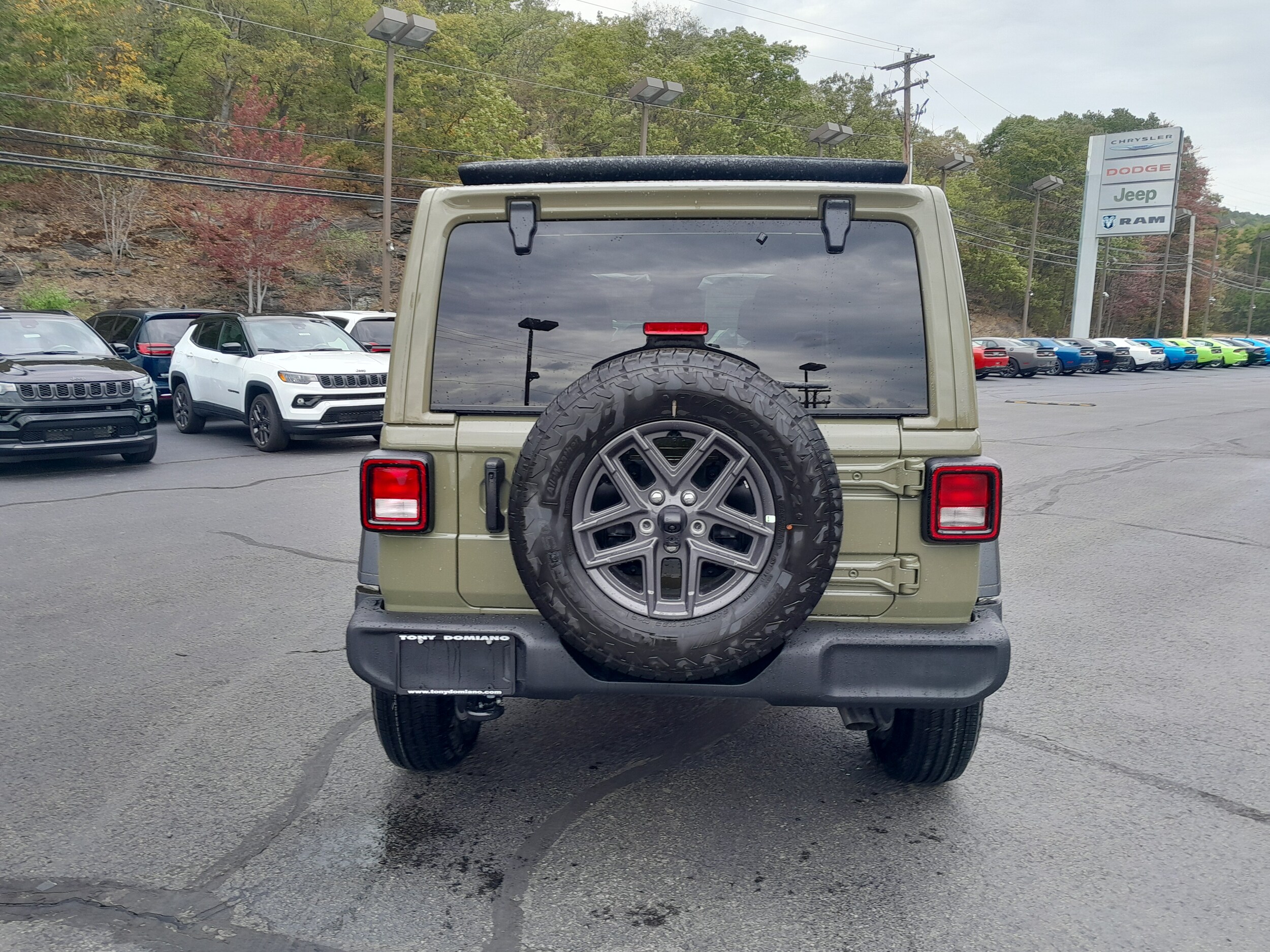 2026 Jeep Wrangler Willys Sport photo 4