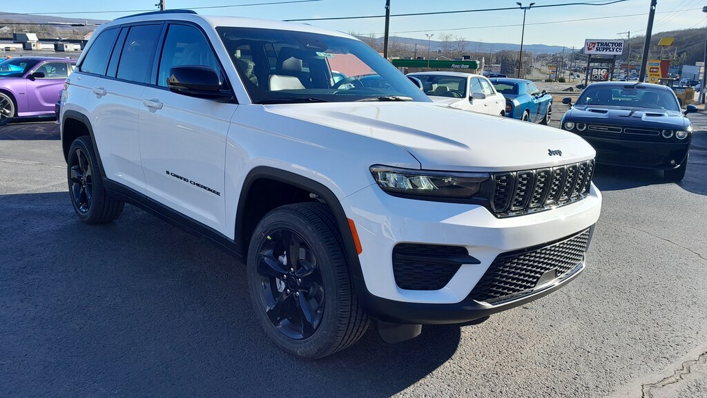New 2024 Jeep Grand Cherokee ALTITUDE X 4X4 For Sale Canandaigua NY