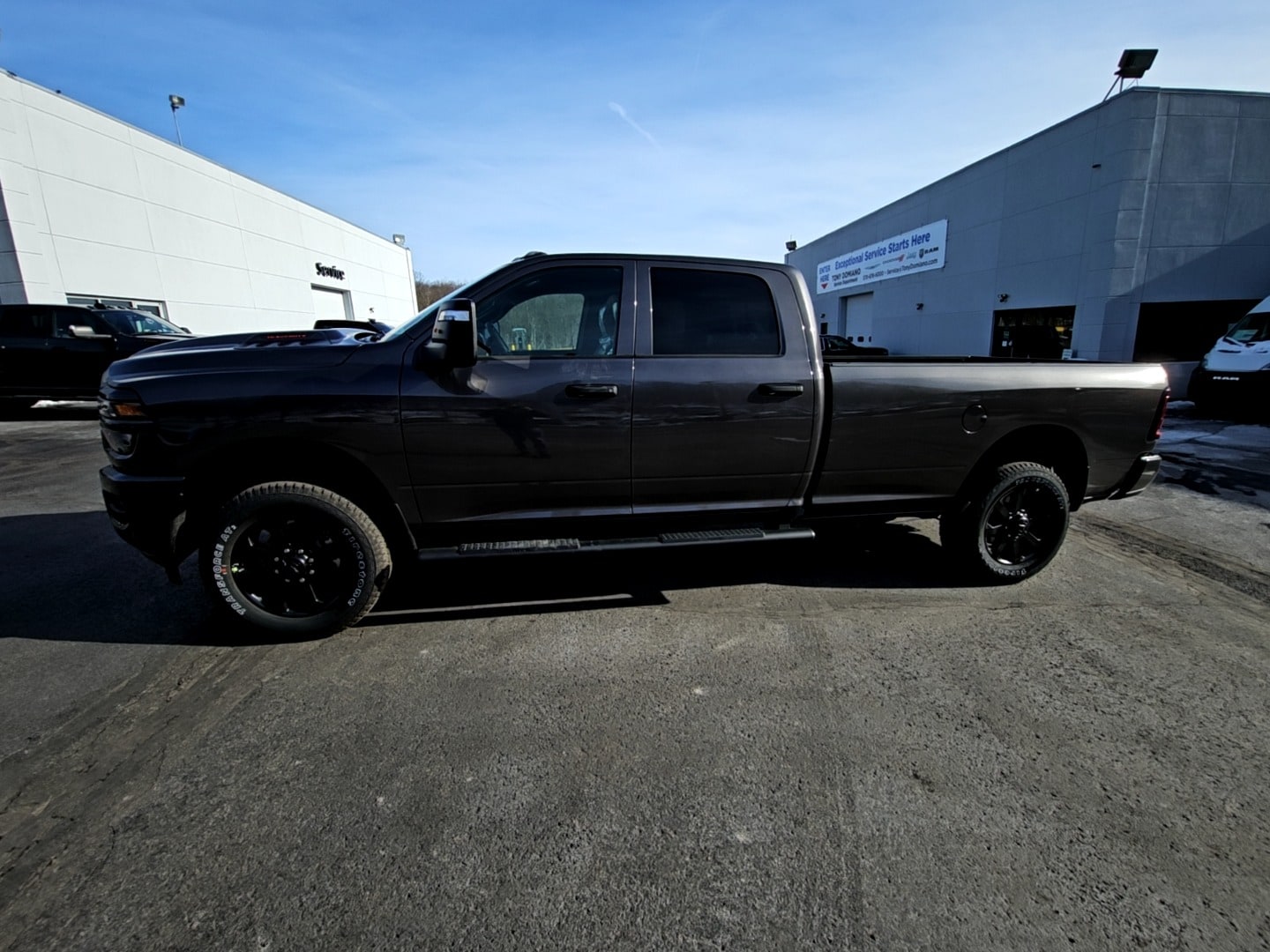 2026 RAM Ram 2500 Pickup Tradesman/Black Express's photo