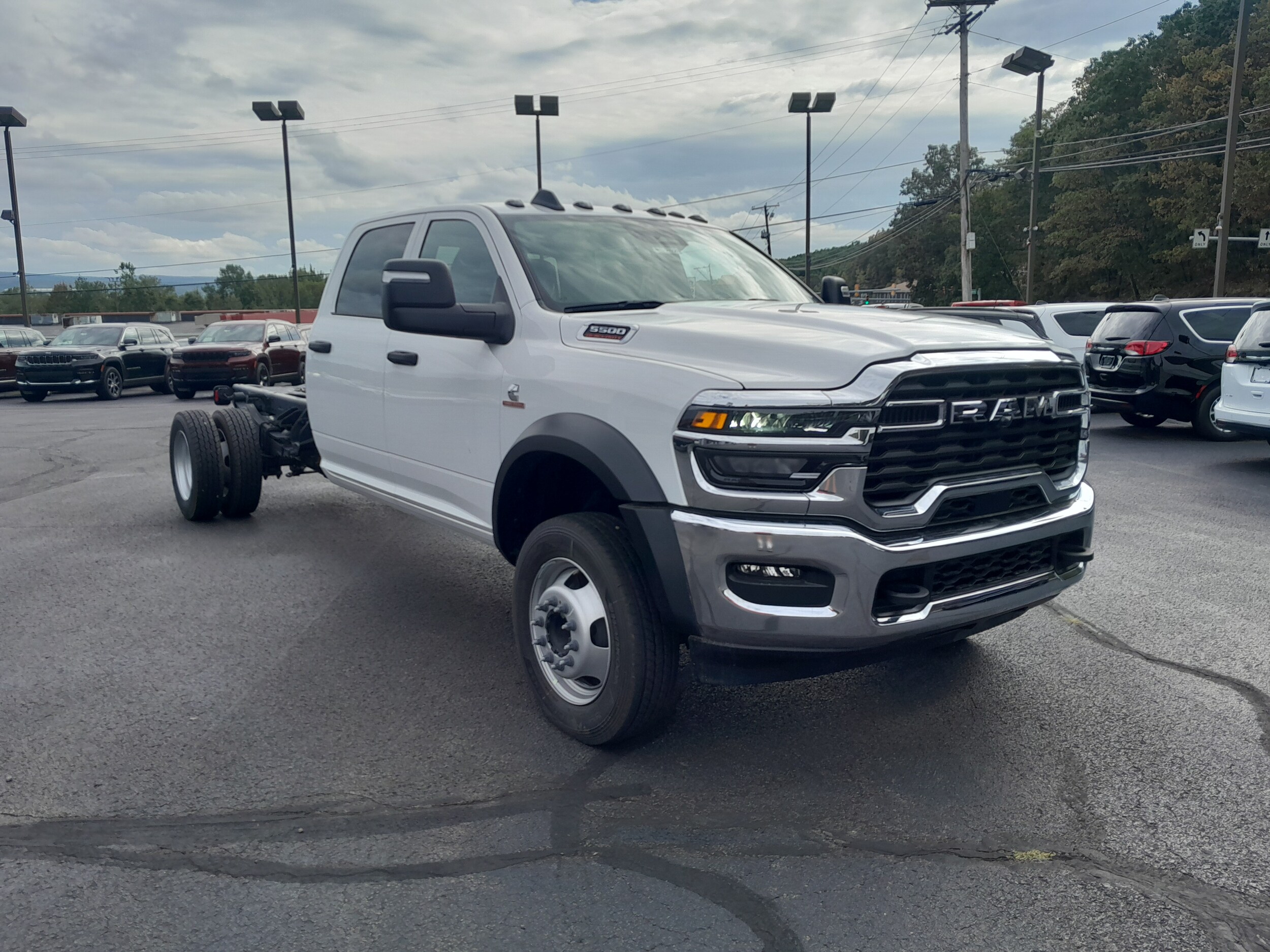 2025 Ram 5500 Tradesman photo 3