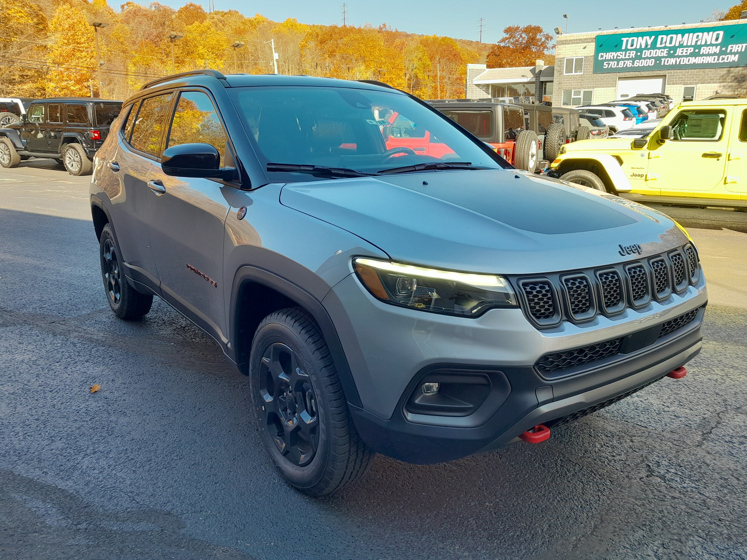 2023 Jeep Compass Trailhawk photo 3