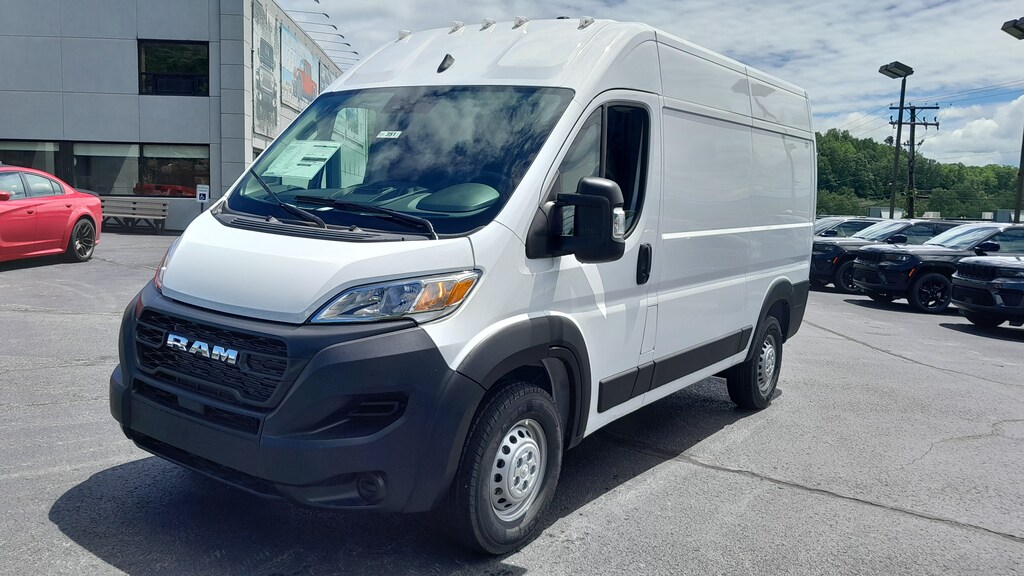 New 2024 Ram ProMaster PROMASTER 2500 TRADESMAN CARGO VAN HIGH ROOF 136