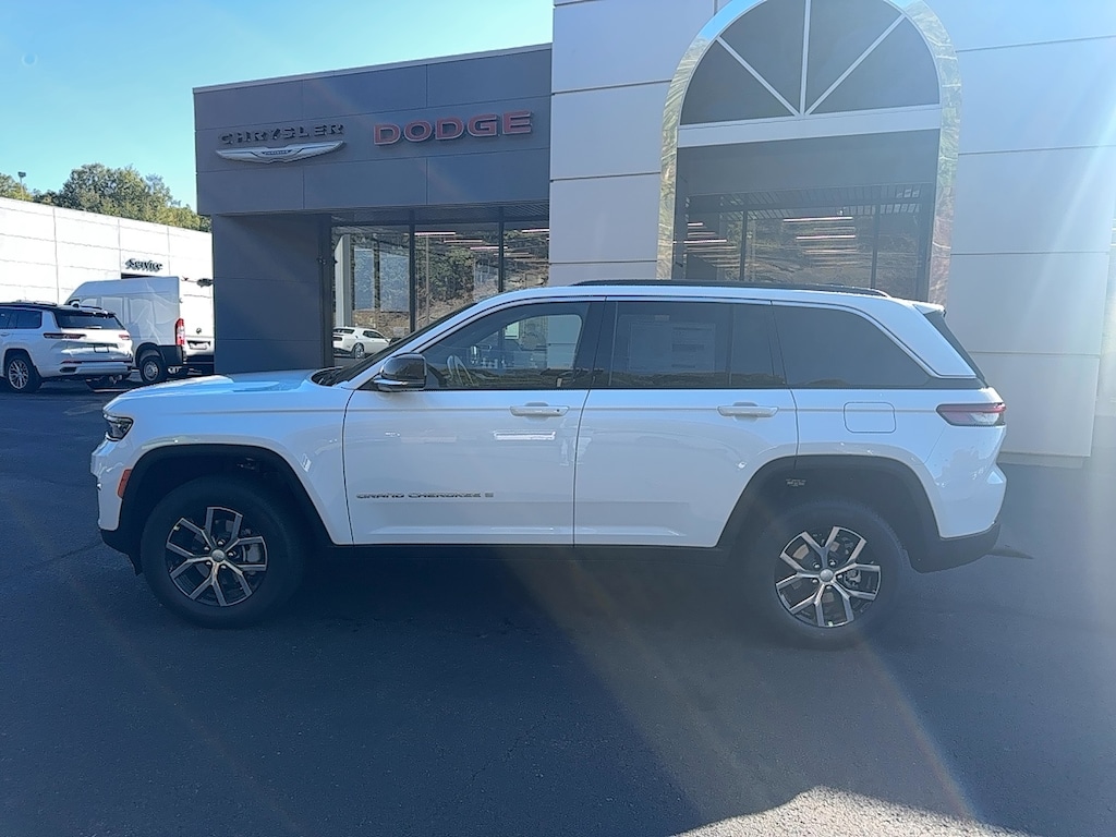 New 2025 Jeep Grand Cherokee Limited Sport Utility