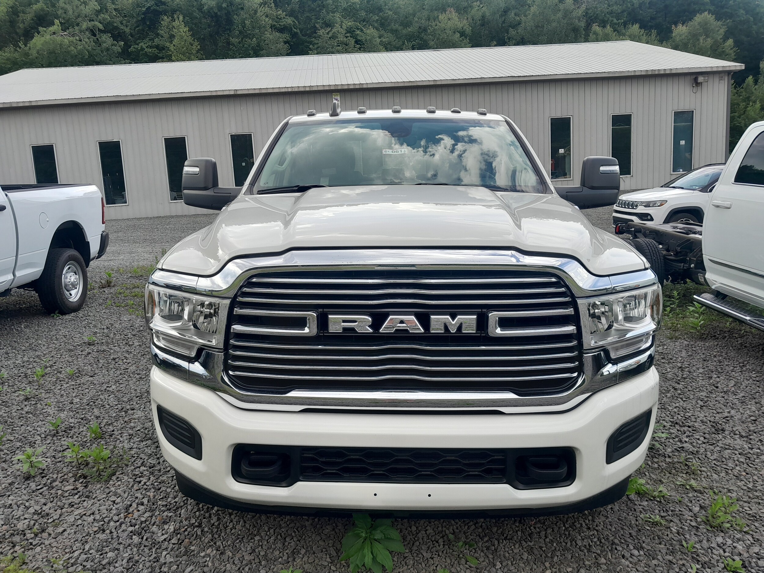 2024 Ram 3500 Laramie photo 2