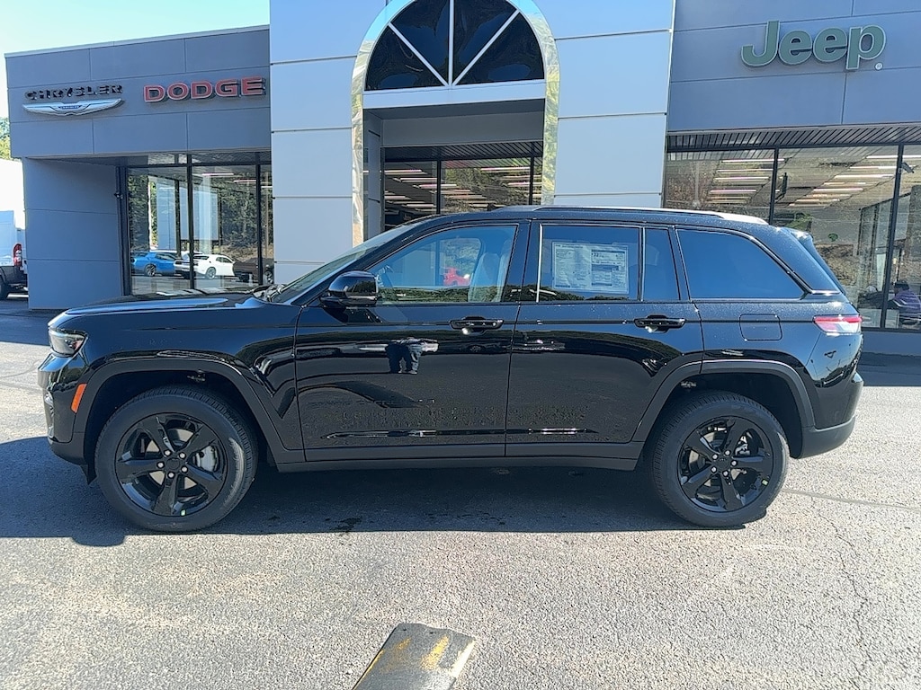 New 2025 Jeep Grand Cherokee Limited Sport Utility