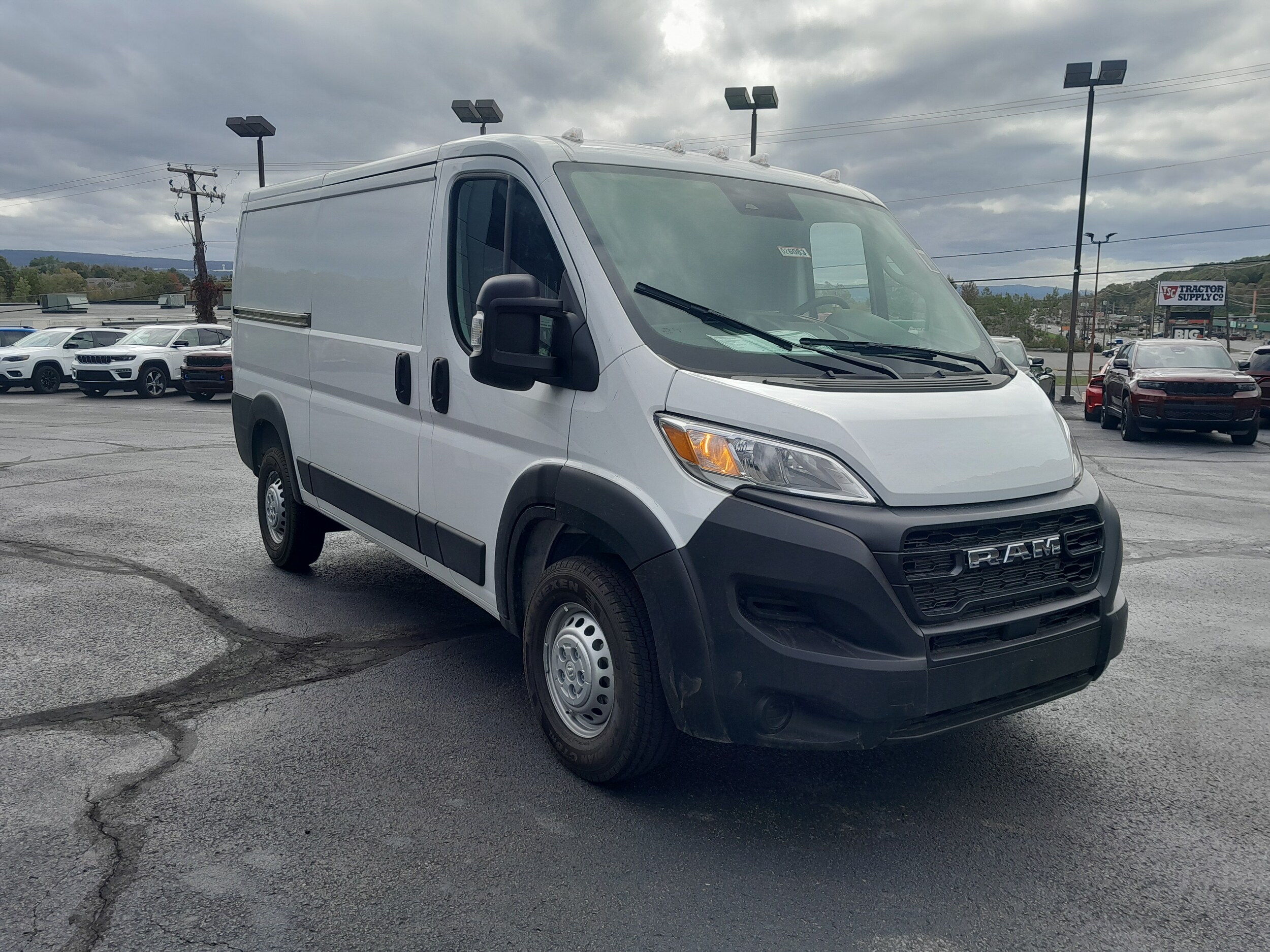 2026 Ram ProMaster 1500 photo 3
