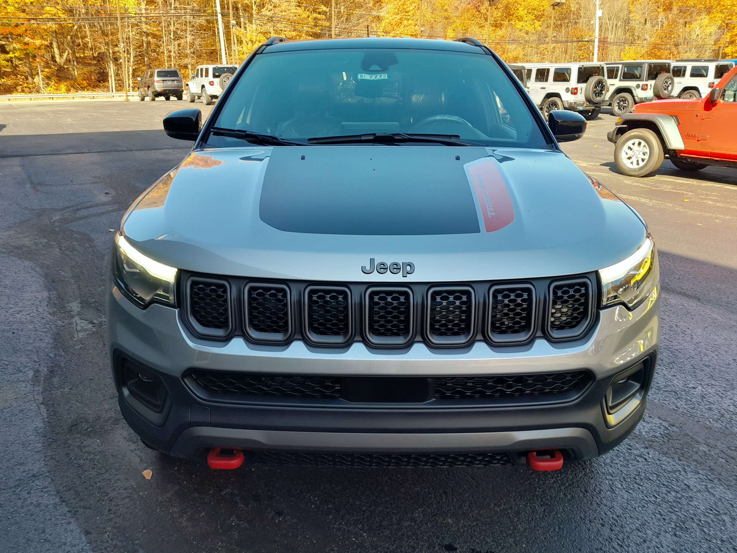 2023 Jeep Compass Trailhawk photo 2