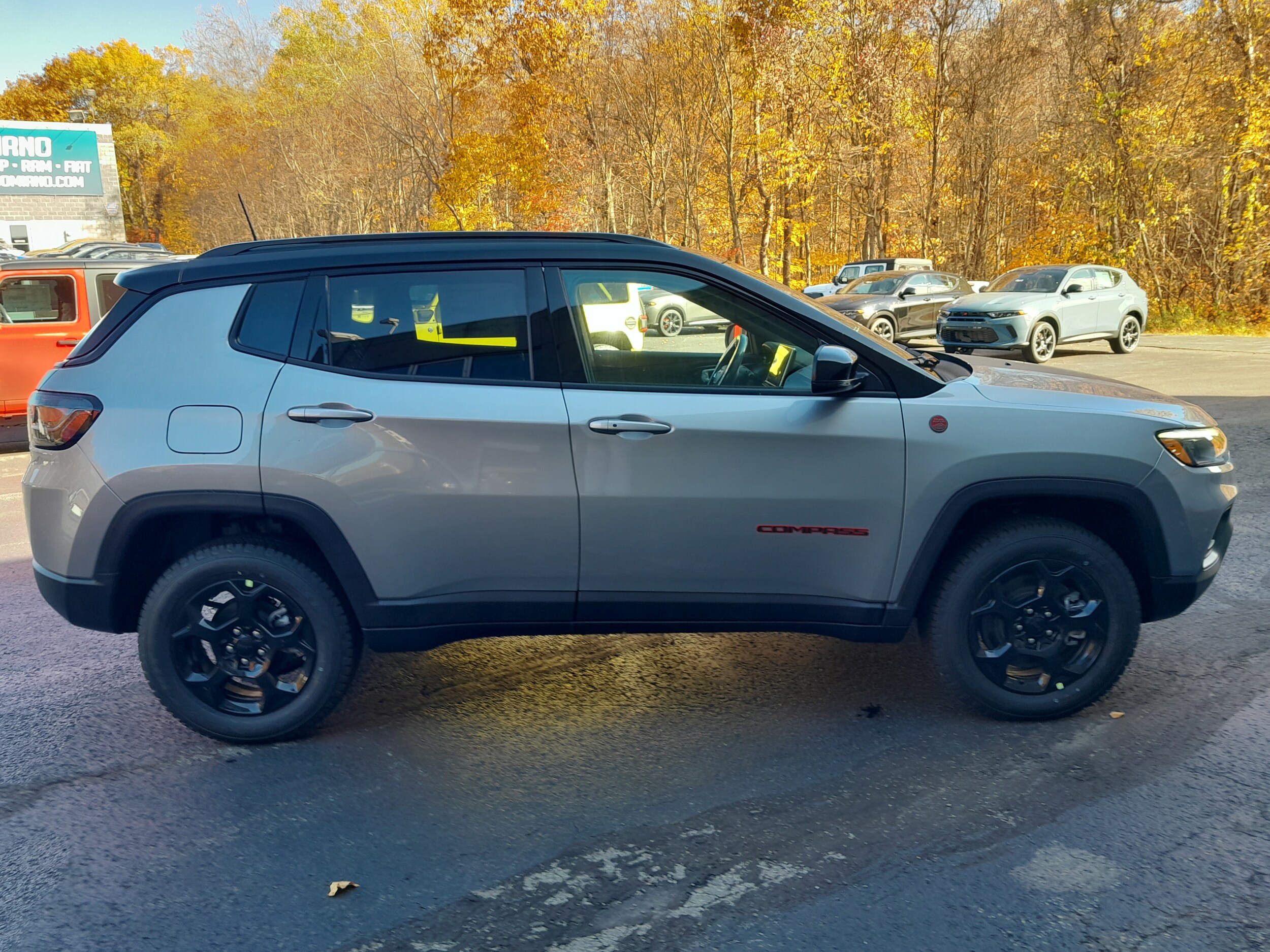 2023 Jeep Compass Trailhawk photo 4