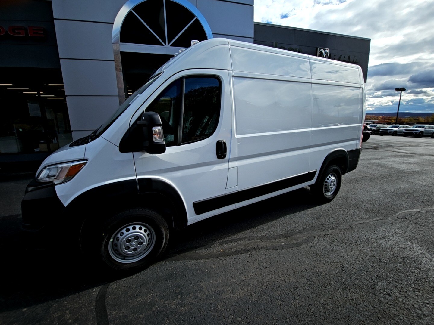 2026 Ram ProMaster 3500 photo 2