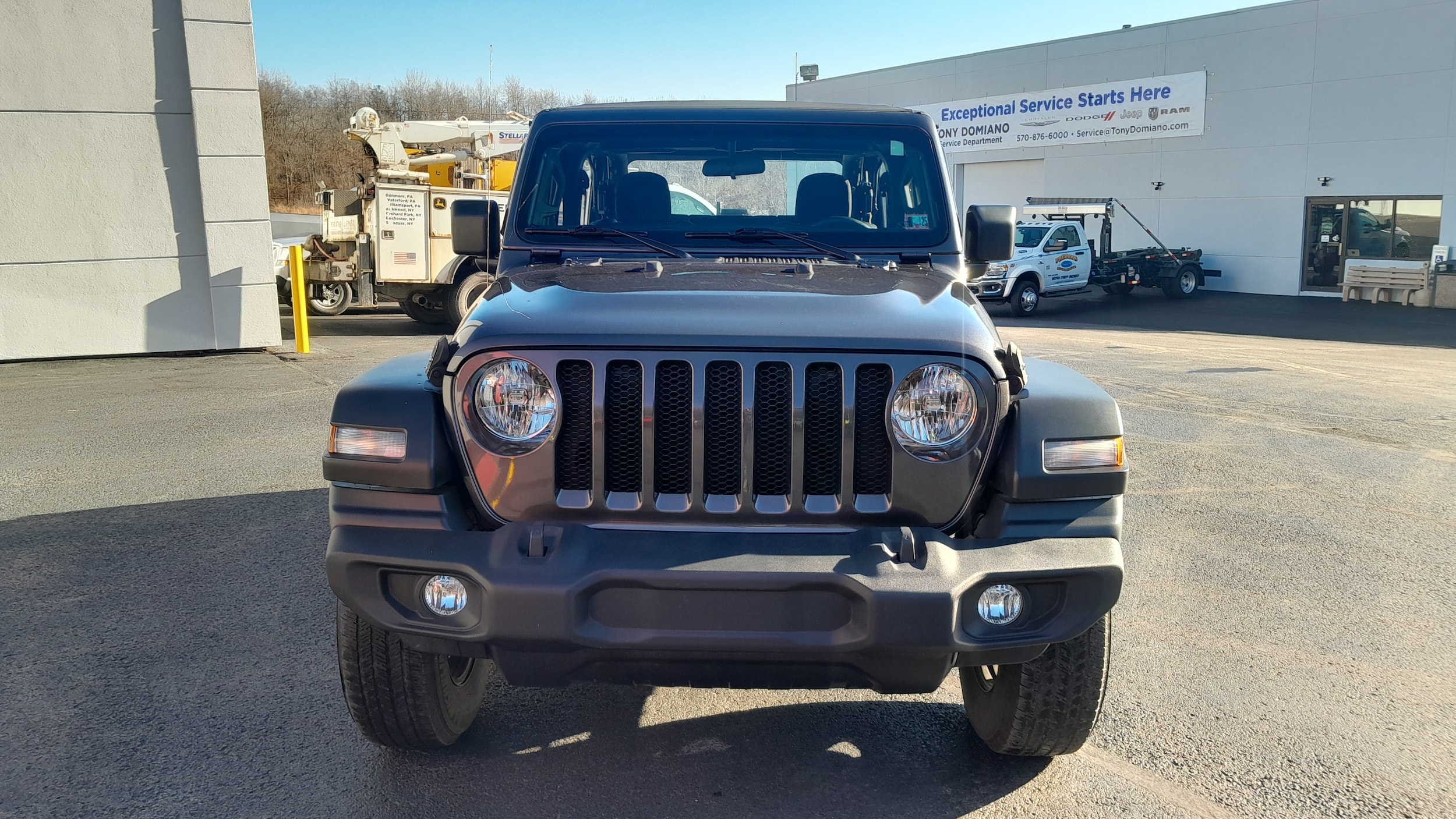 Used 2022 Jeep Wrangler Sport with VIN 1C4GJXAN8NW260889 for sale in Scranton, PA