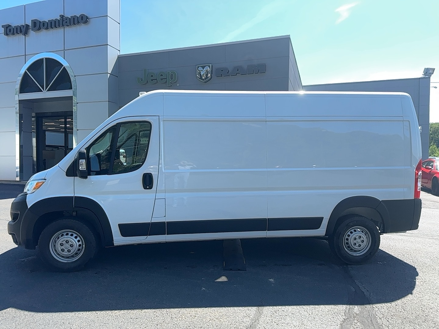 2026 RAM ProMaster Cargo Van Tradesman